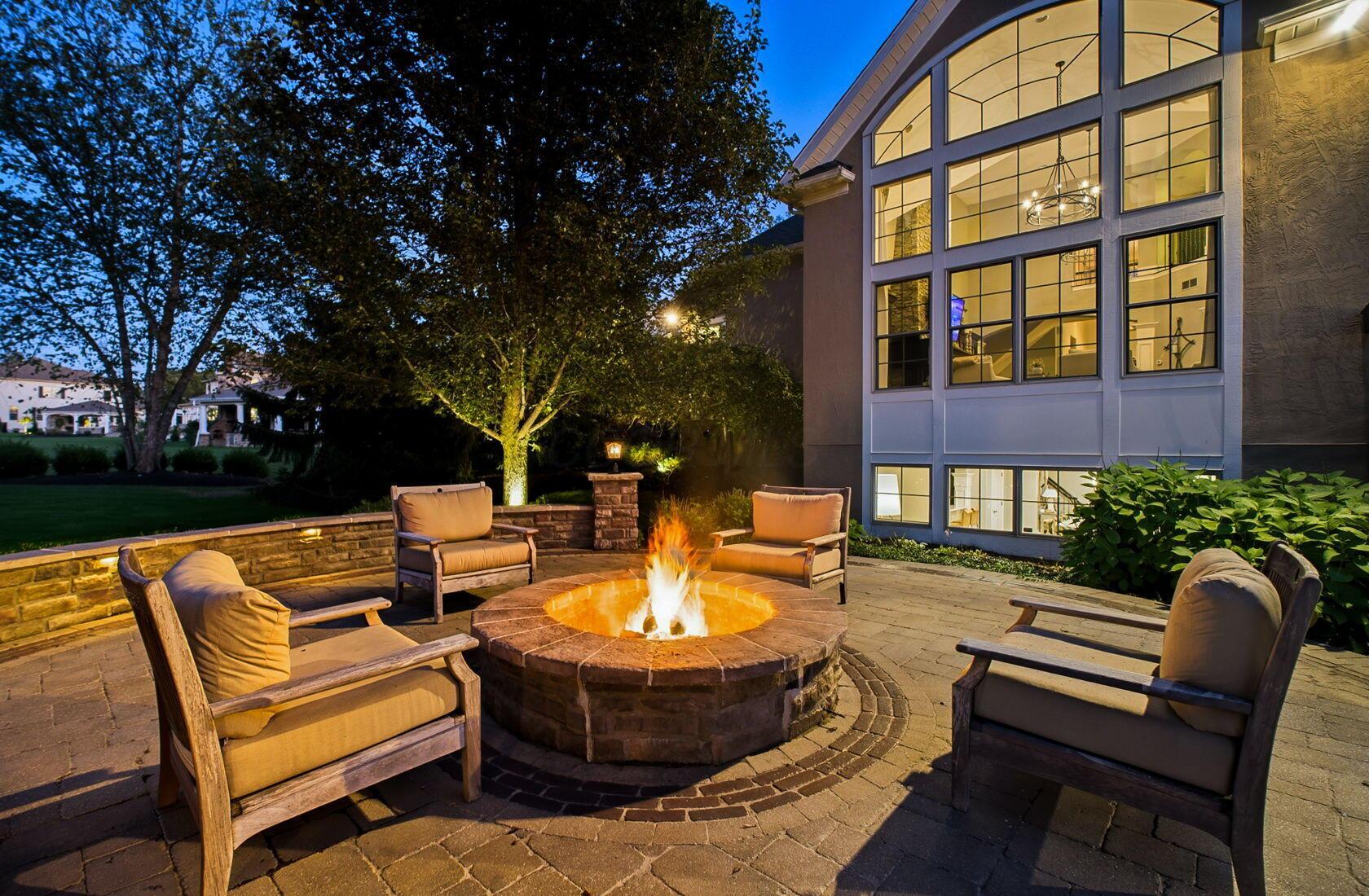 5208 Rosalind Boulevard