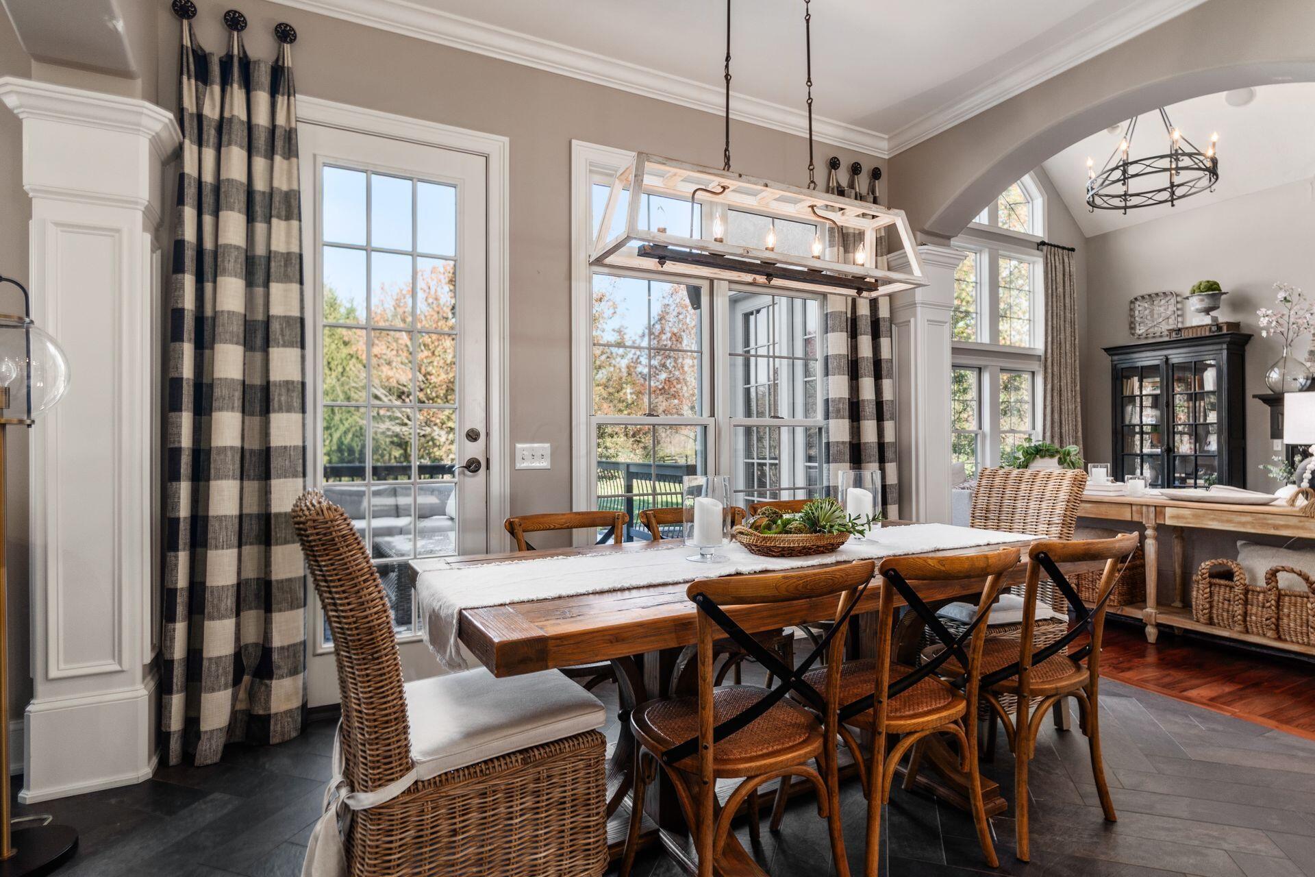 5208 Rosalind Boulevard