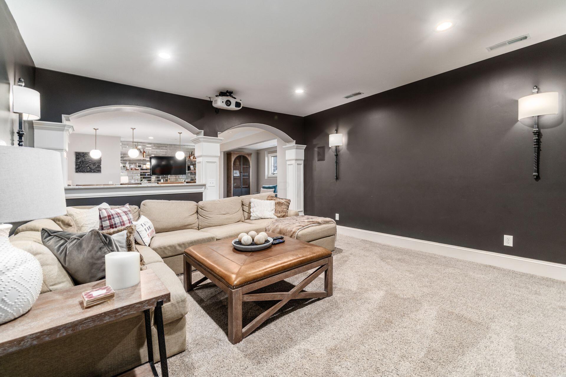 5208 Rosalind Boulevard