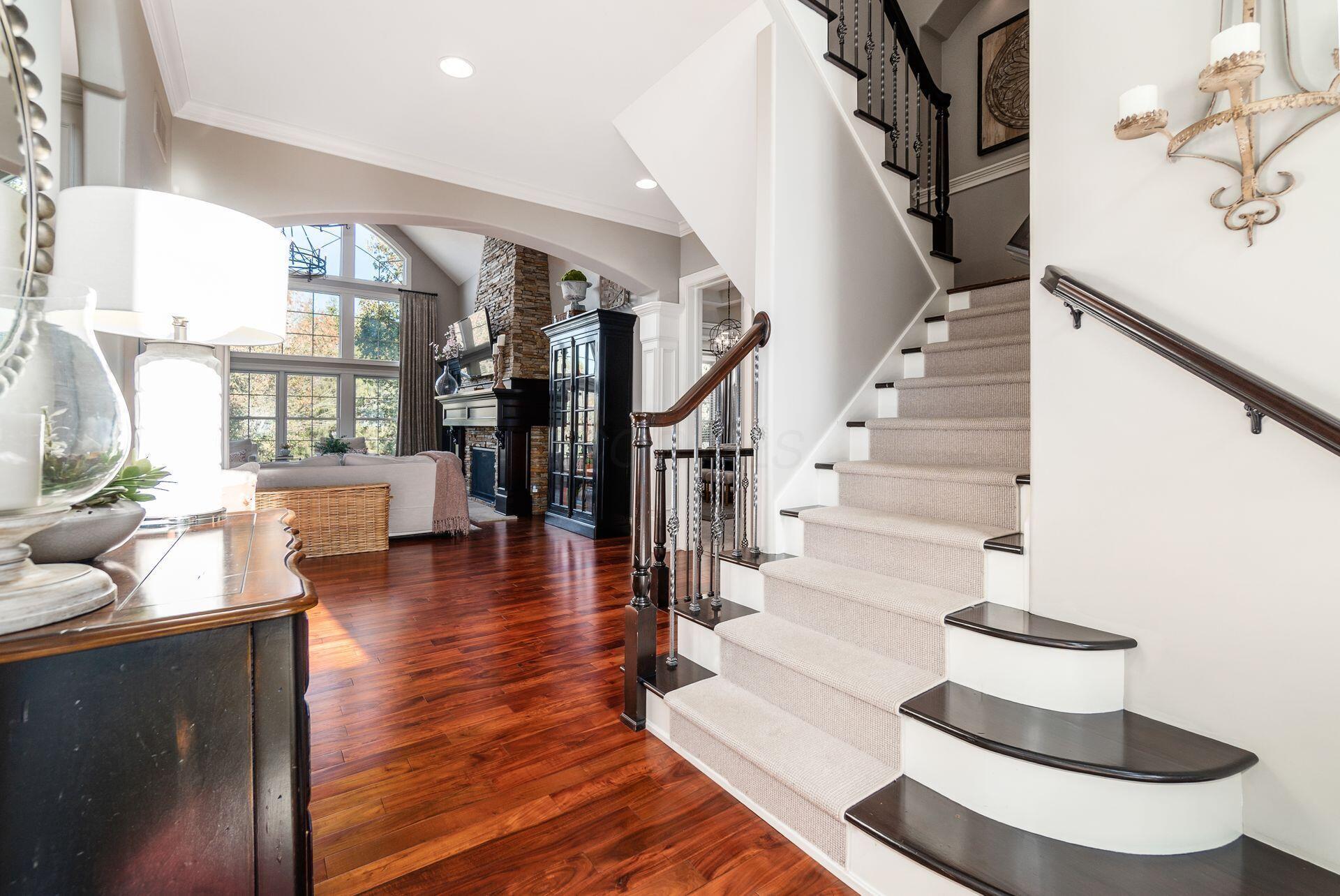 5208 Rosalind Boulevard