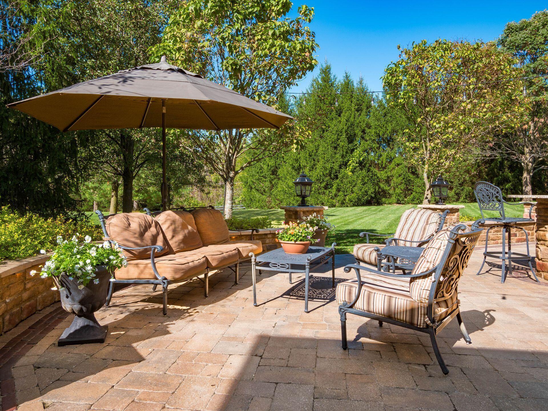 5208 Rosalind Boulevard