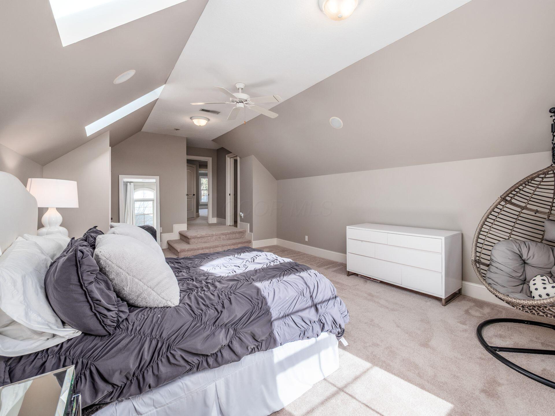 5208 Rosalind Boulevard