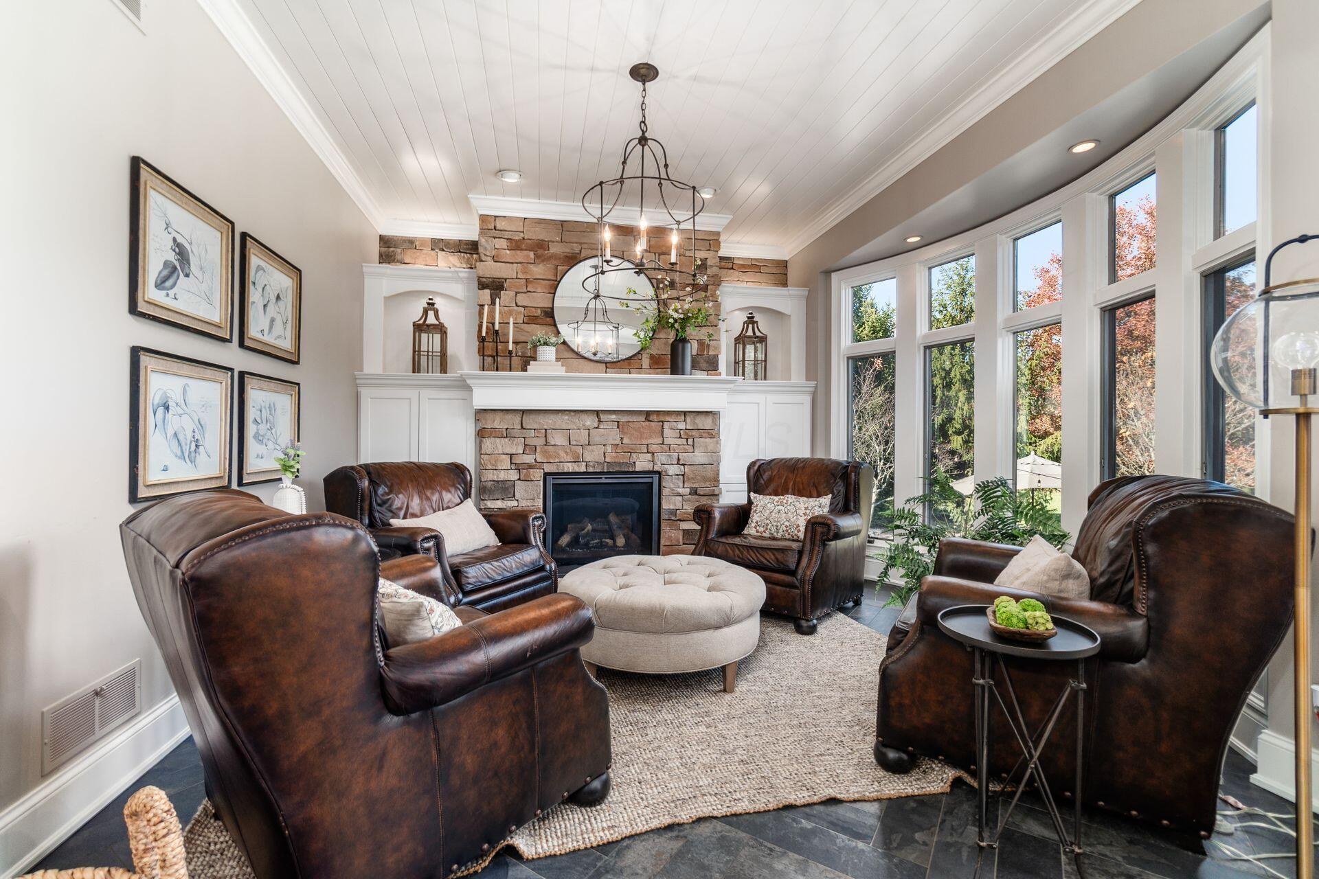 5208 Rosalind Boulevard