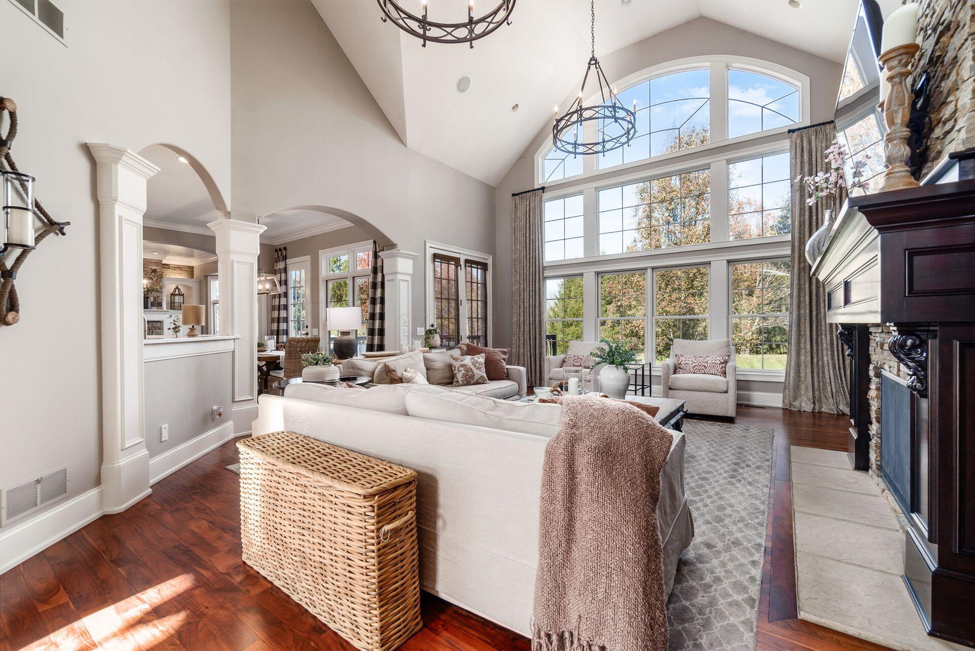 5208 Rosalind Boulevard