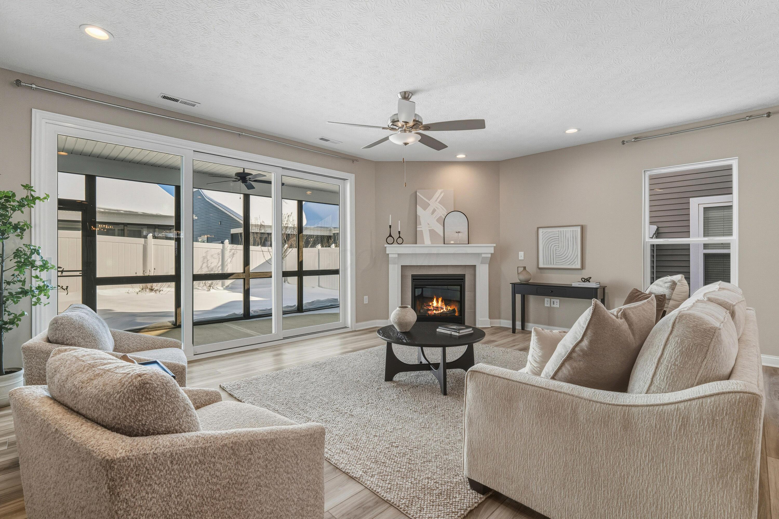 5552 Jessica Lane W