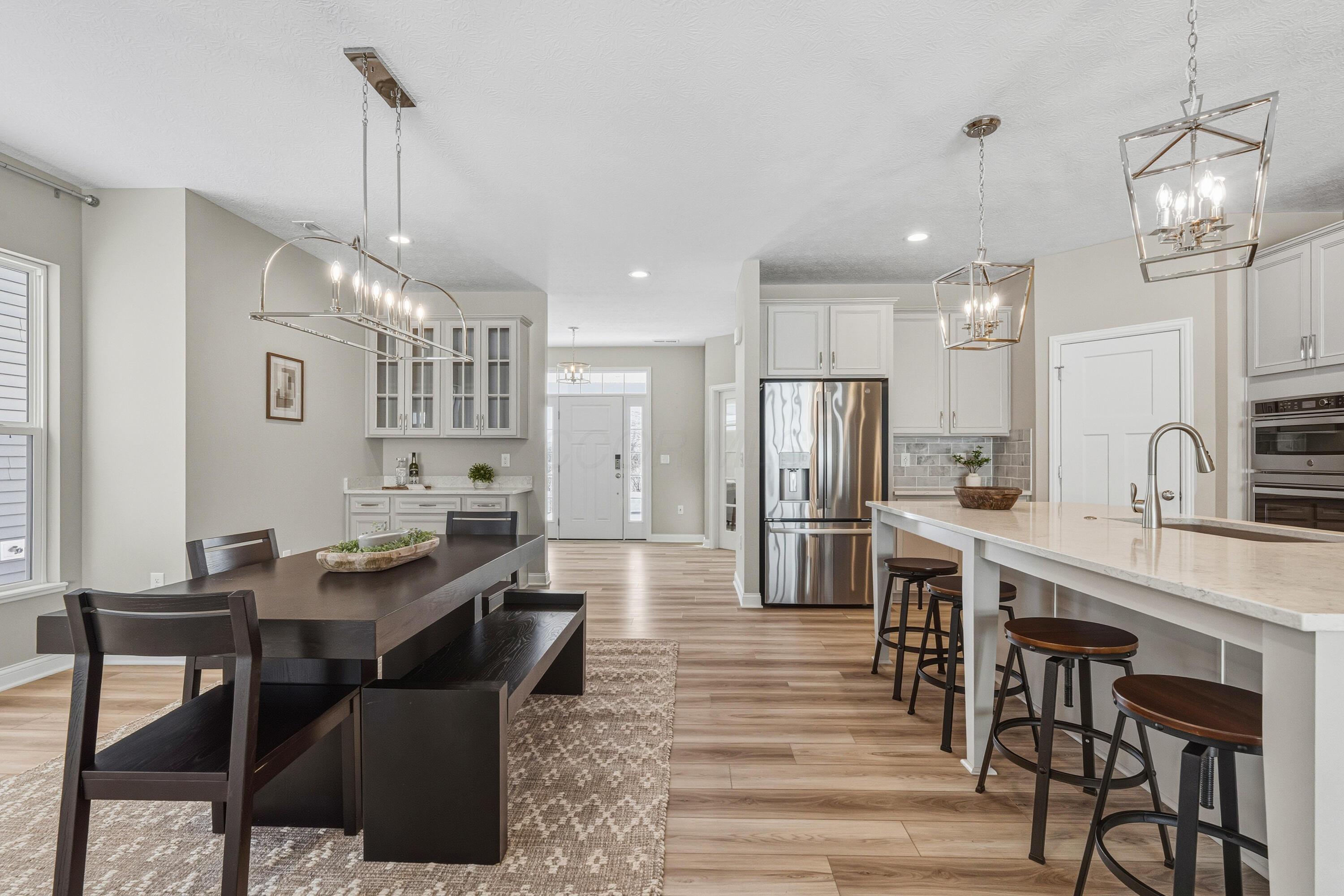 5552 Jessica Lane W