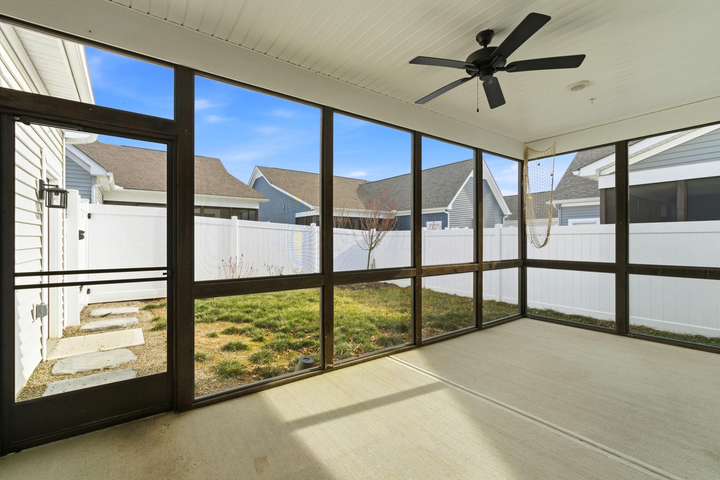 5552 Jessica Lane W