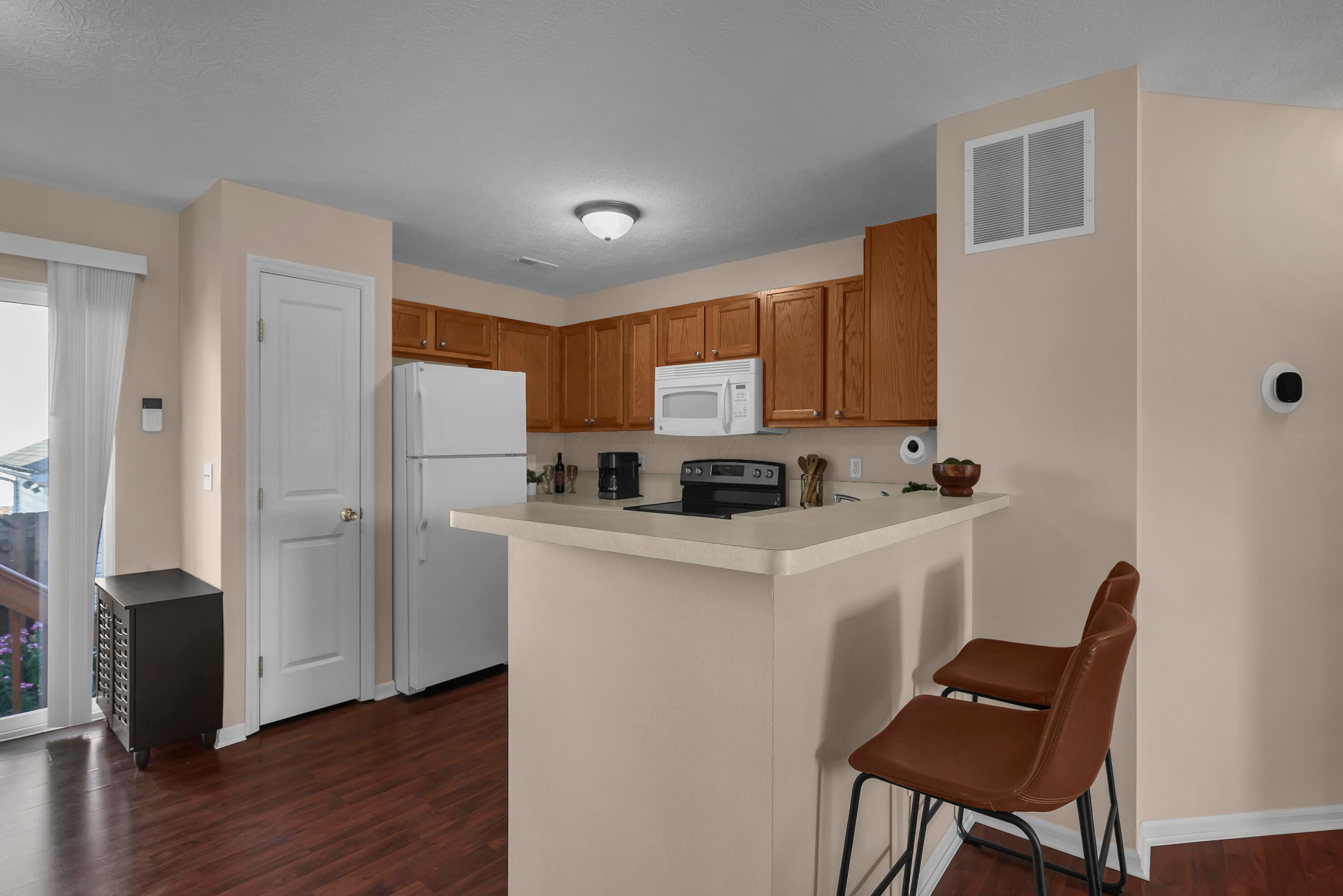 1010 Hartford Village Boulevard