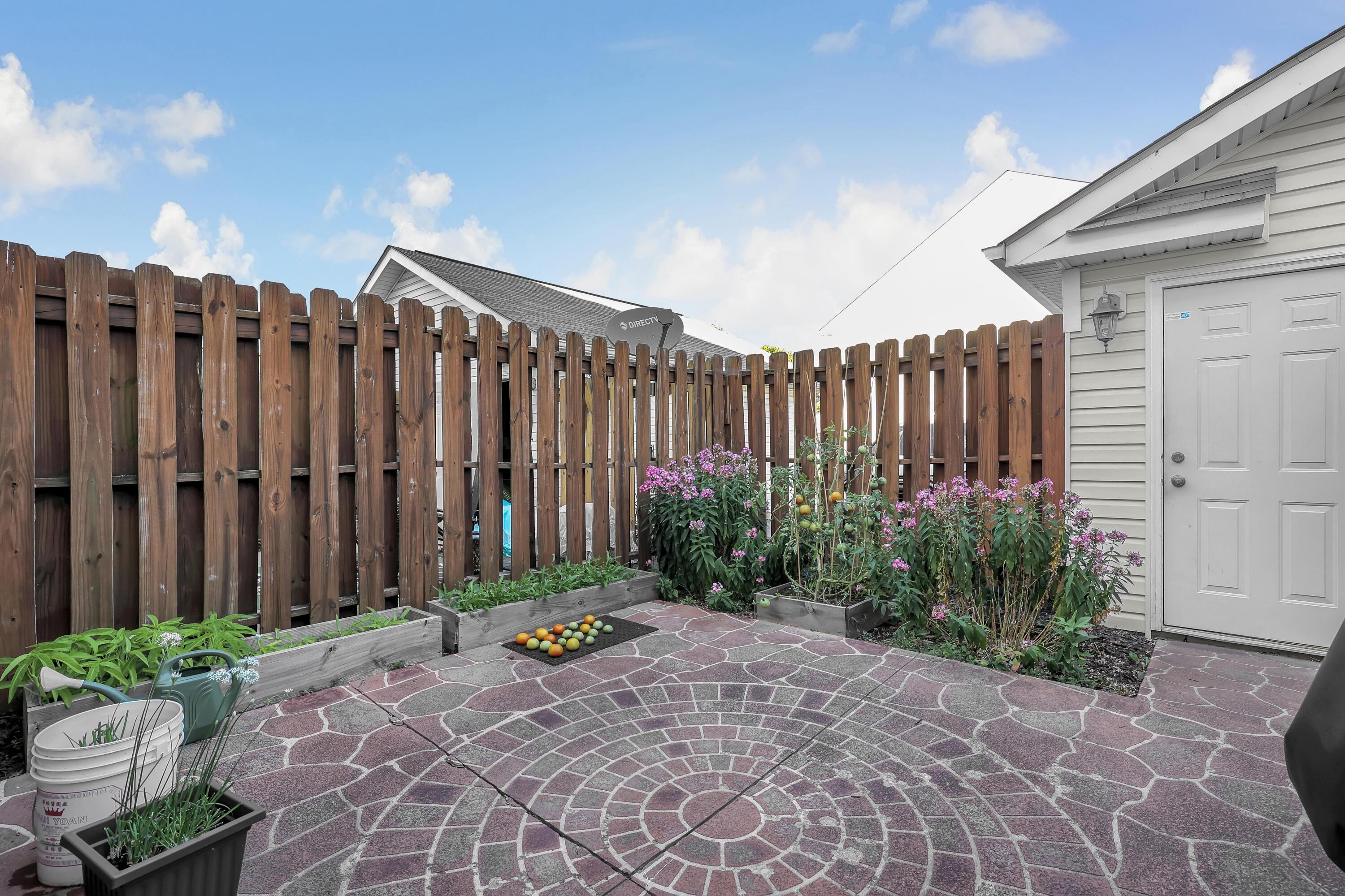 1010 Hartford Village Boulevard