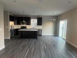 2712 Drycreek Court