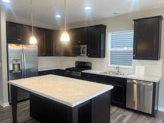 2712 Drycreek Court