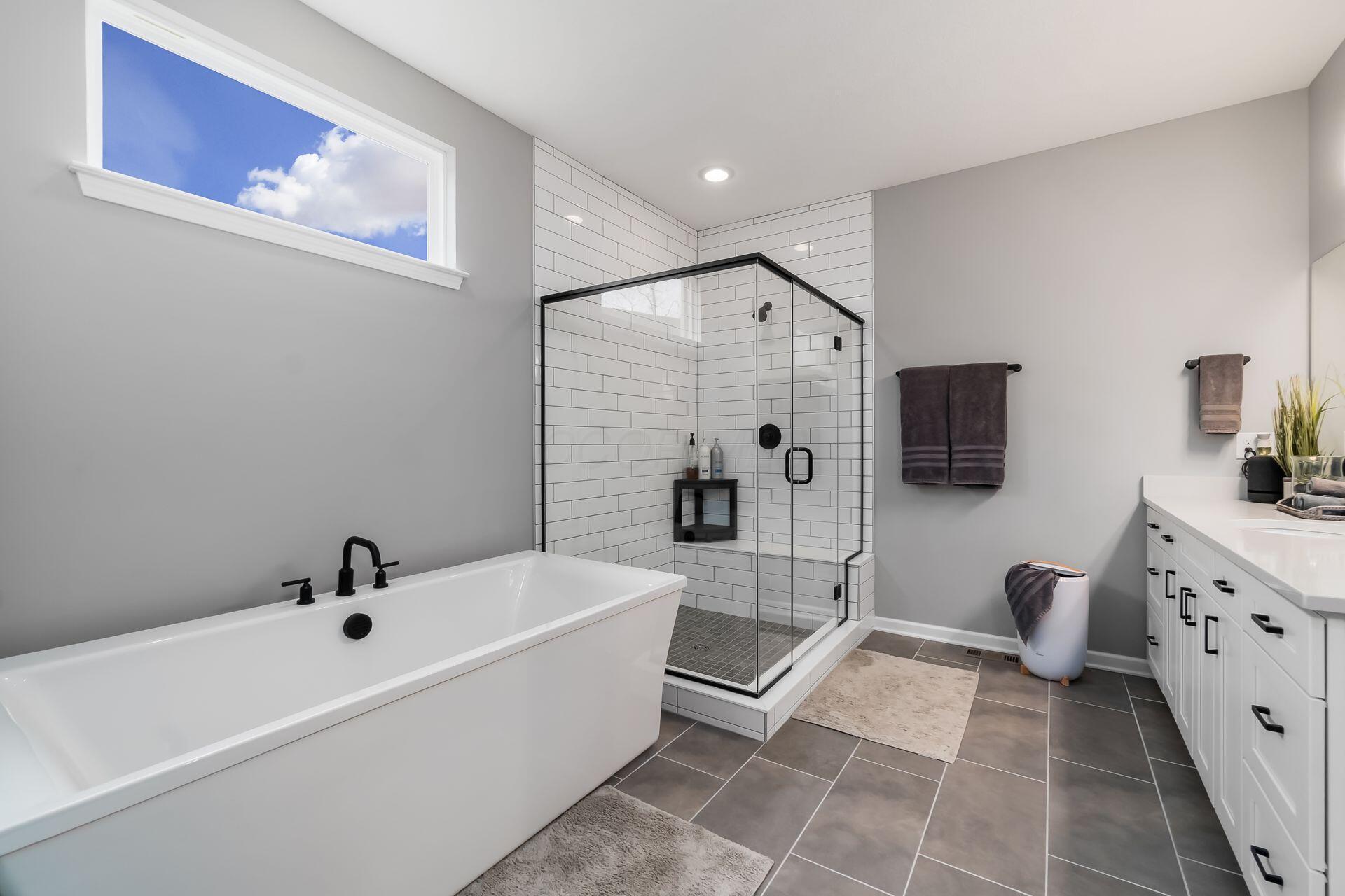 4532 Coyote Crossing