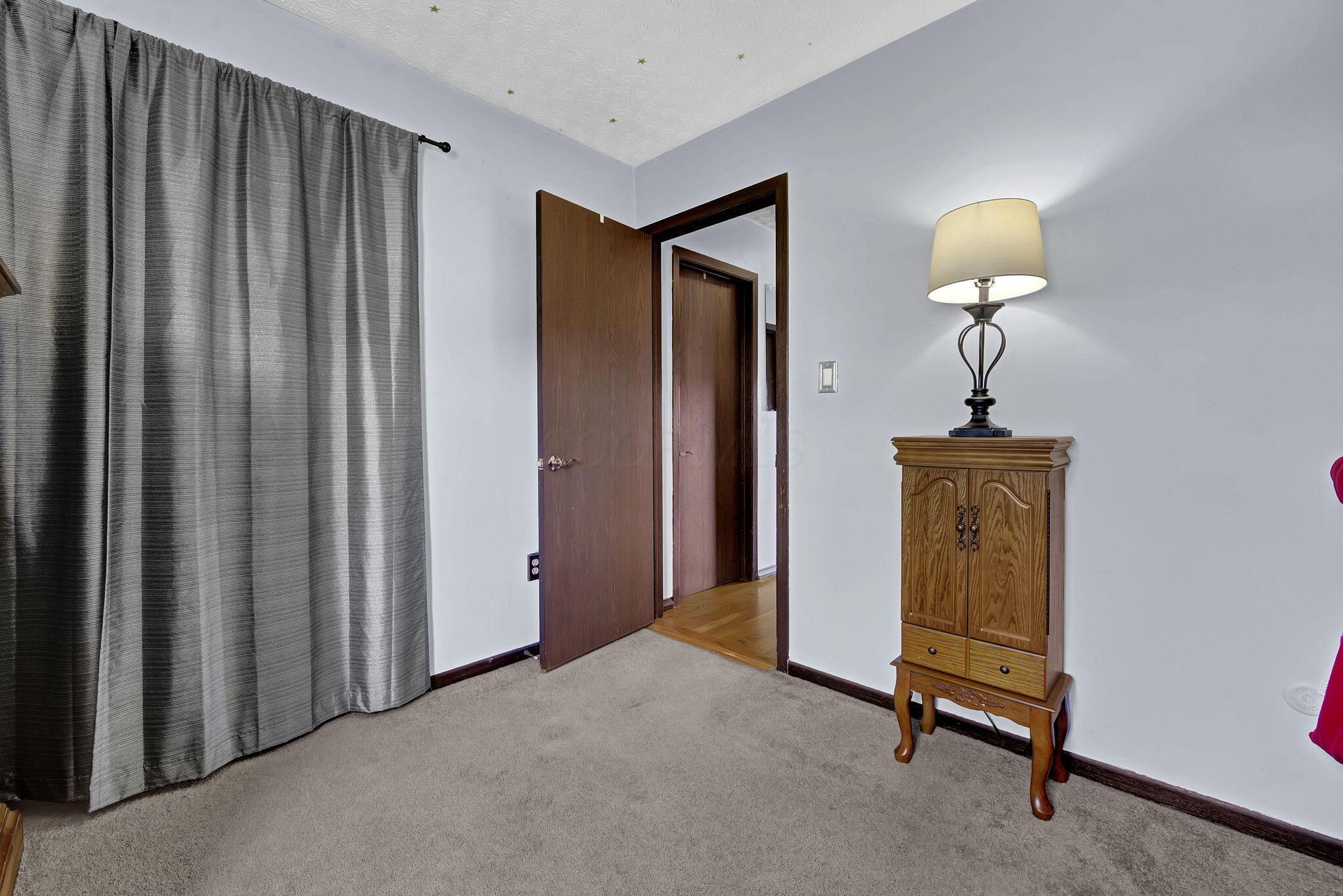 6558 Maple Way