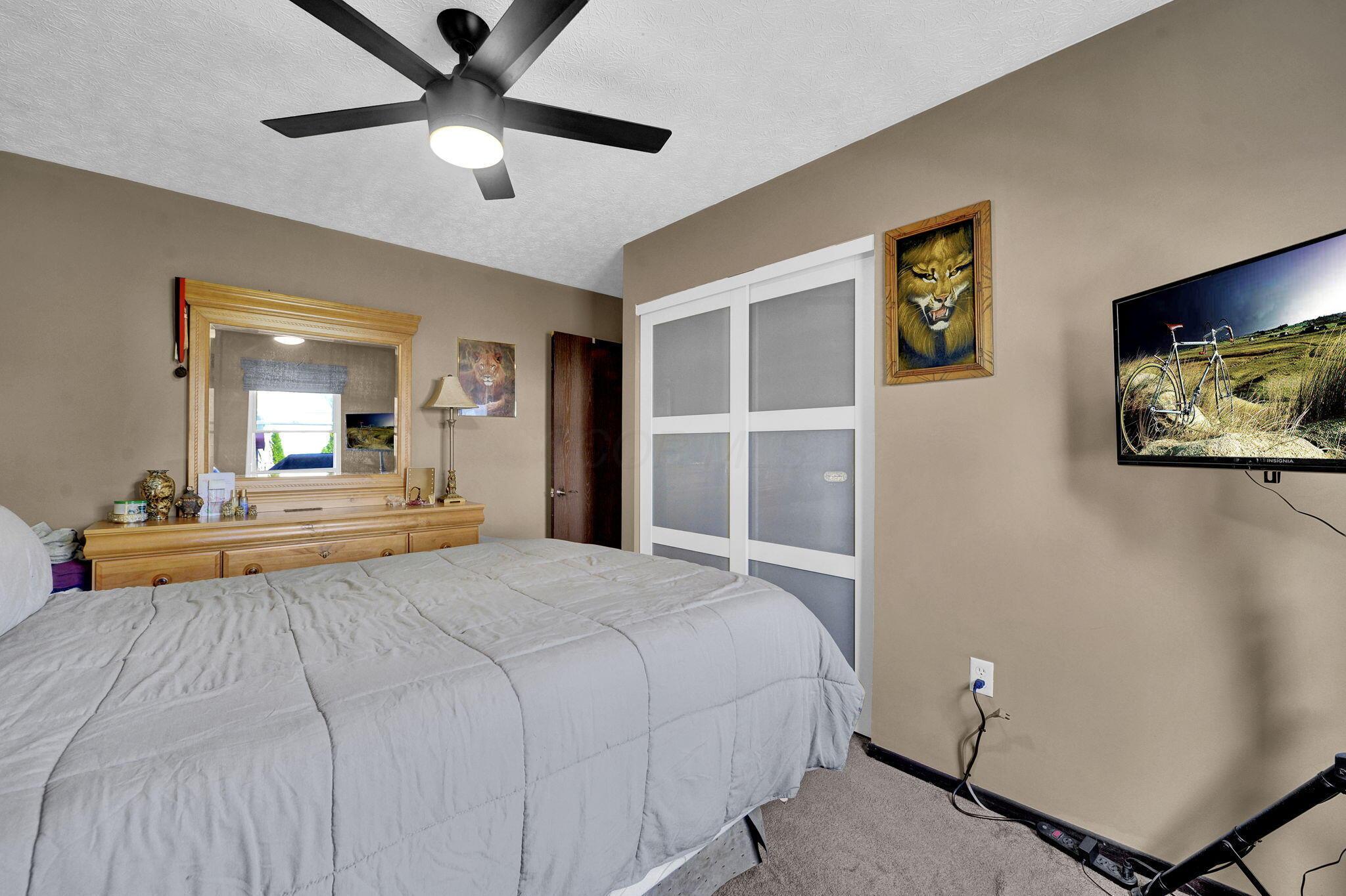 6558 Maple Way