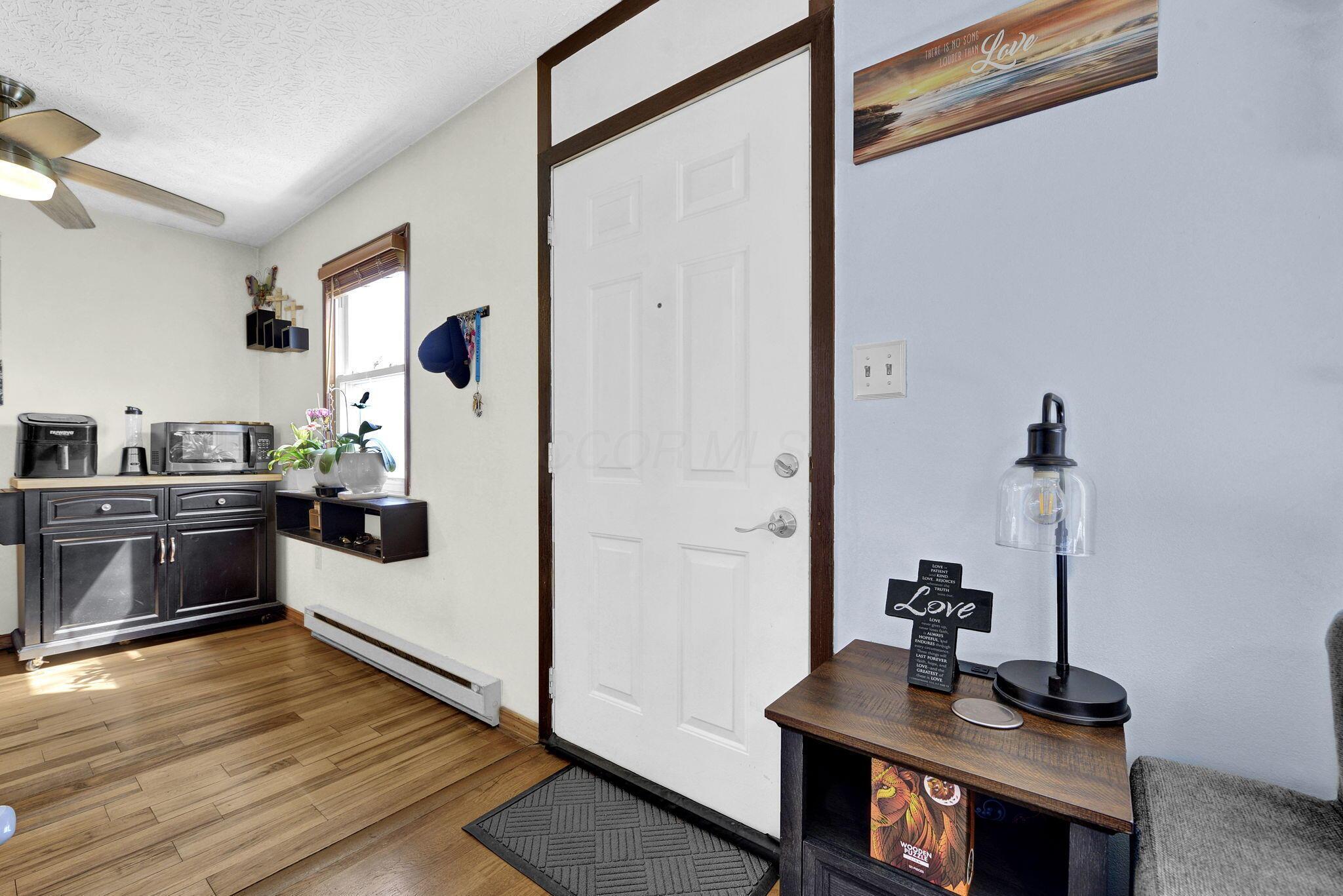 6558 Maple Way