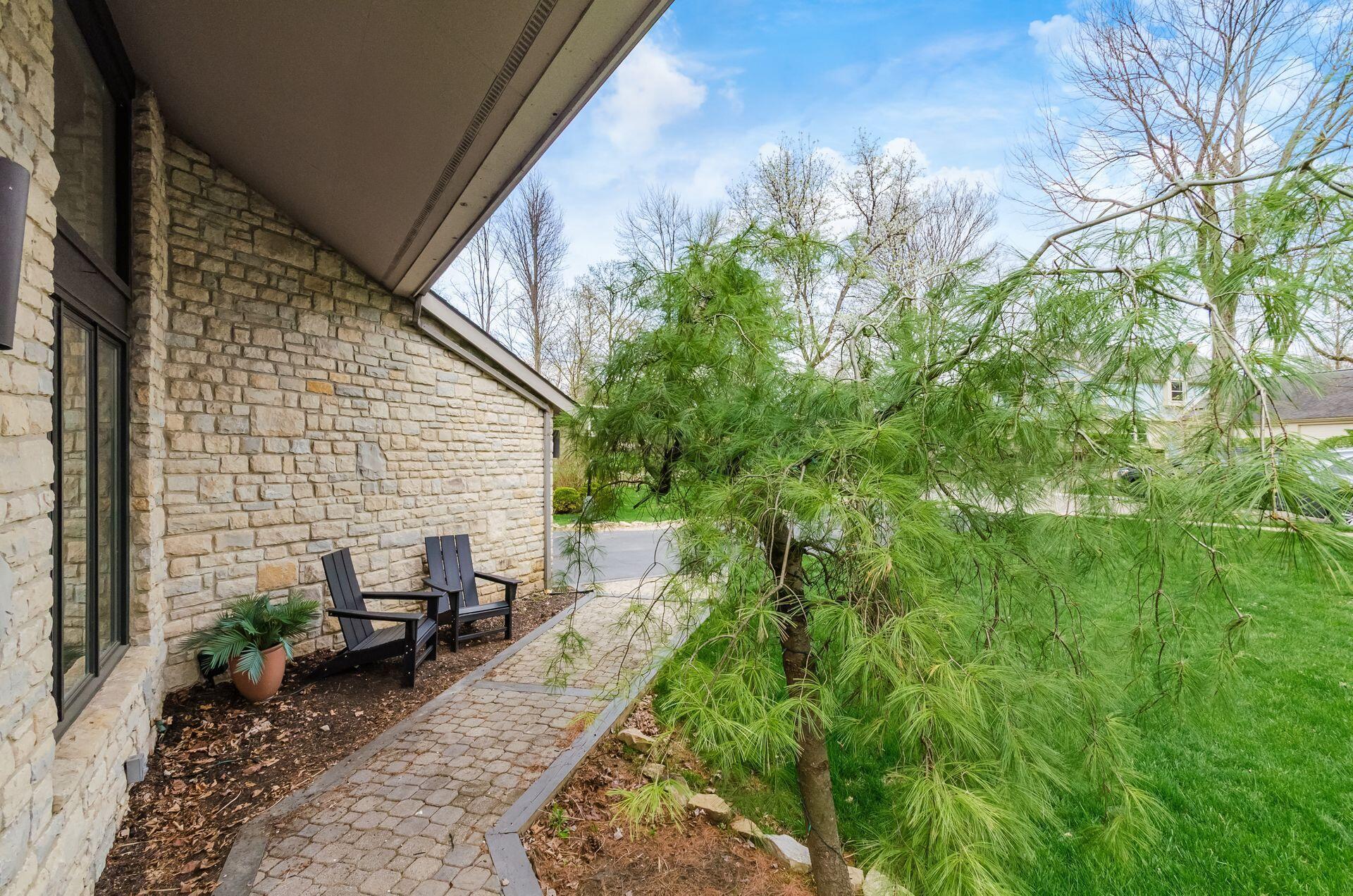 83 Forest Ridge Court