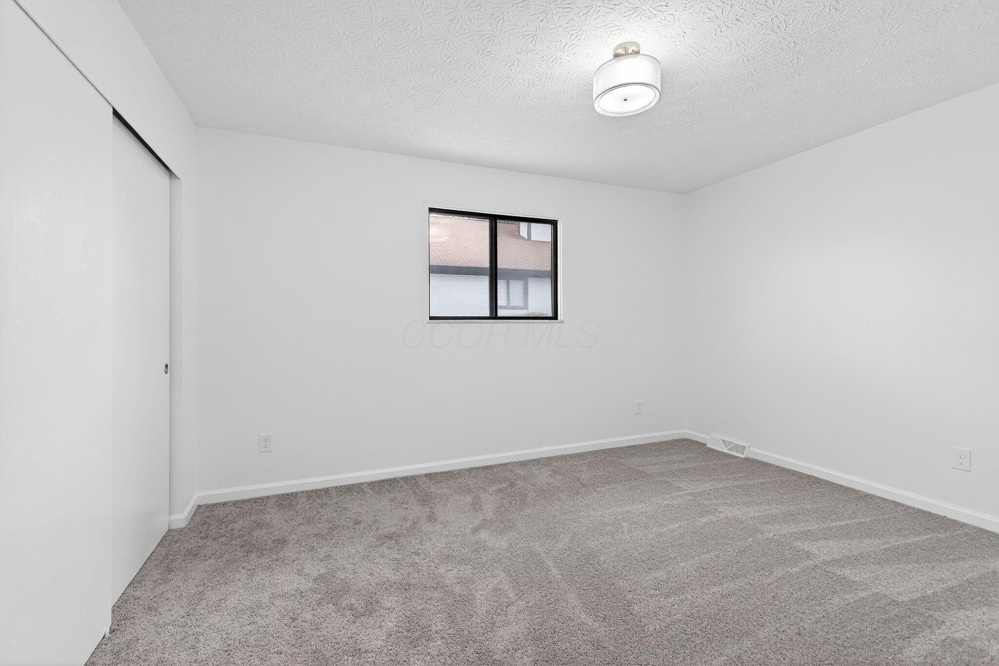 975 Hidden Acres Court, 975
