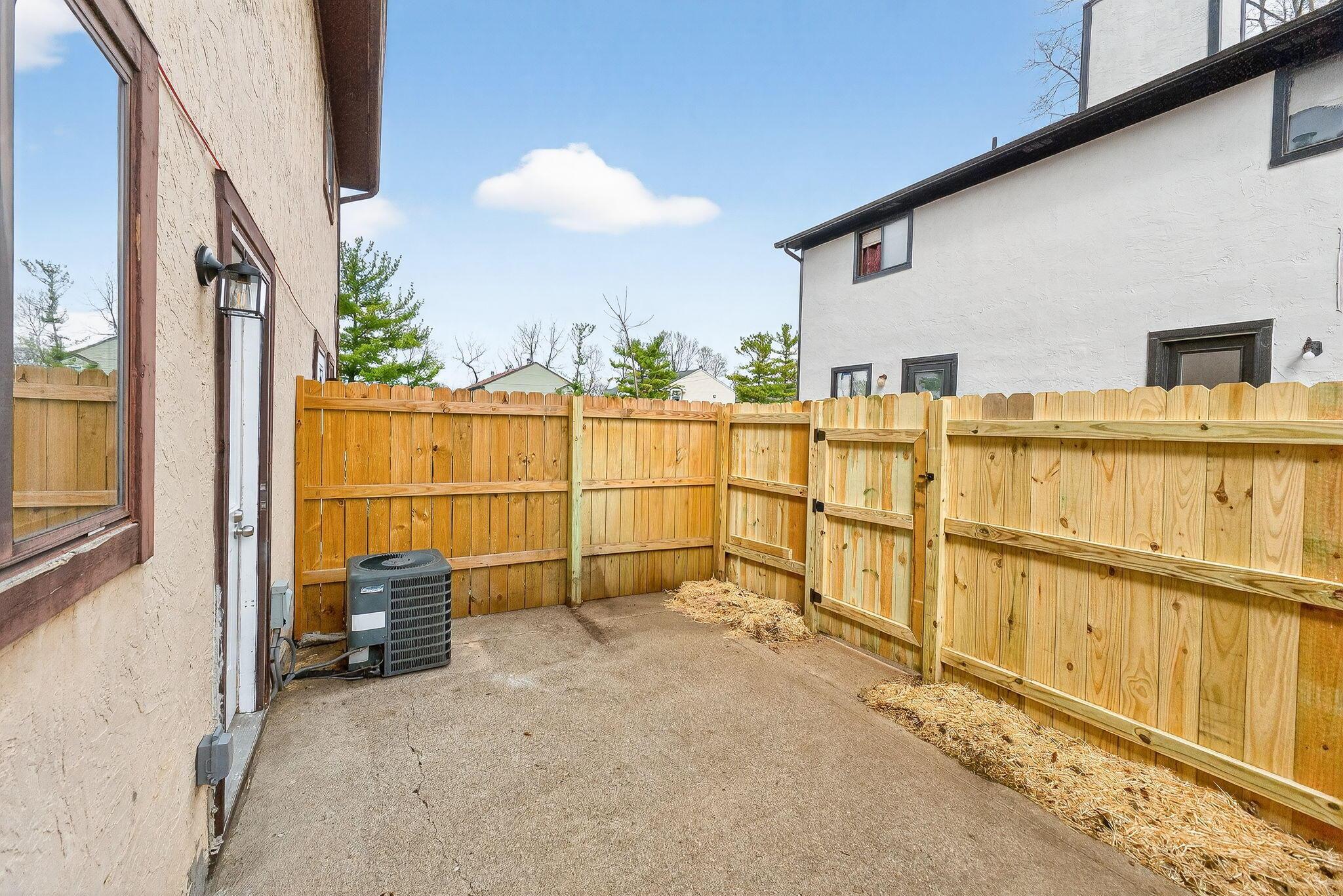 975 Hidden Acres Court, 975