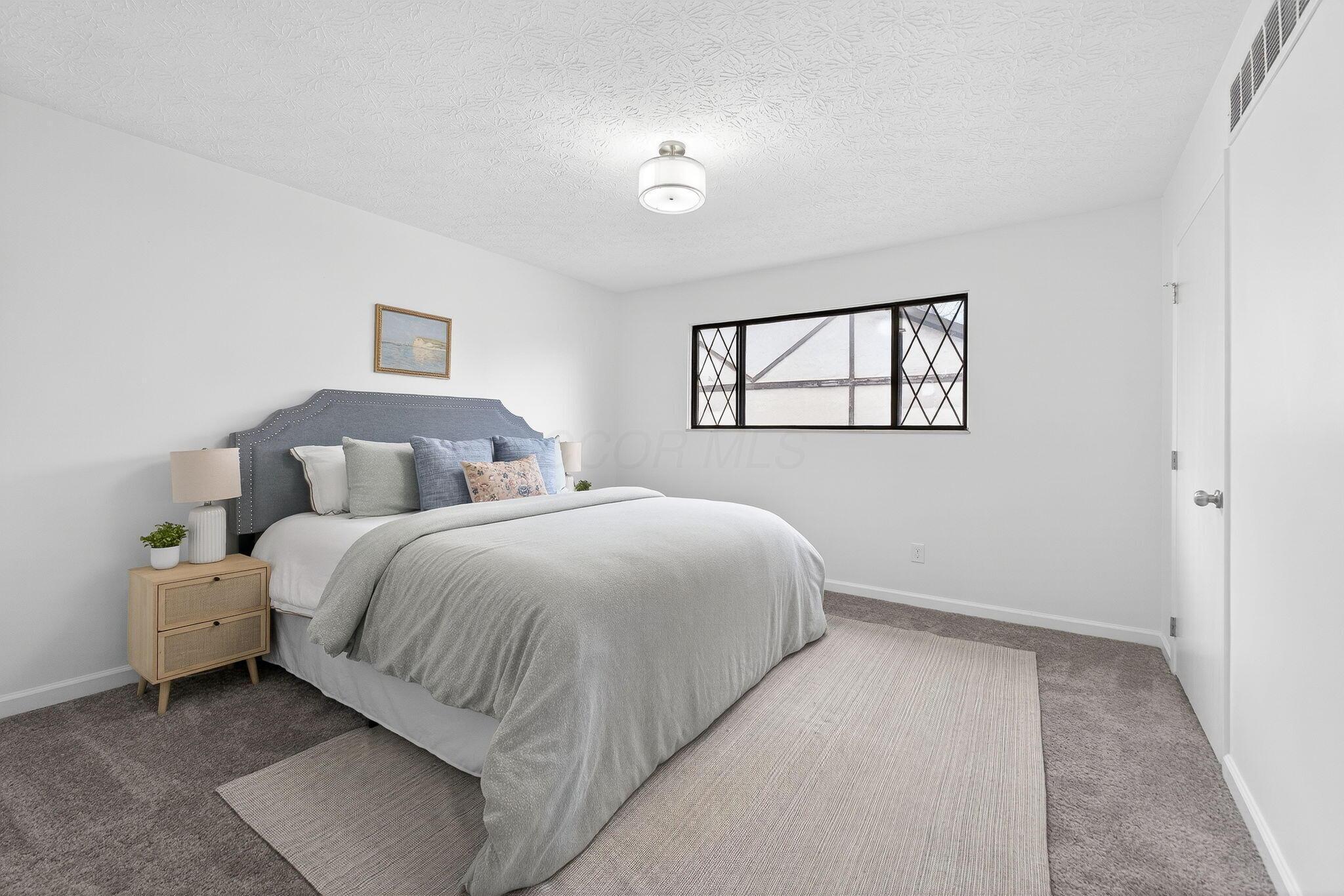 975 Hidden Acres Court, 975