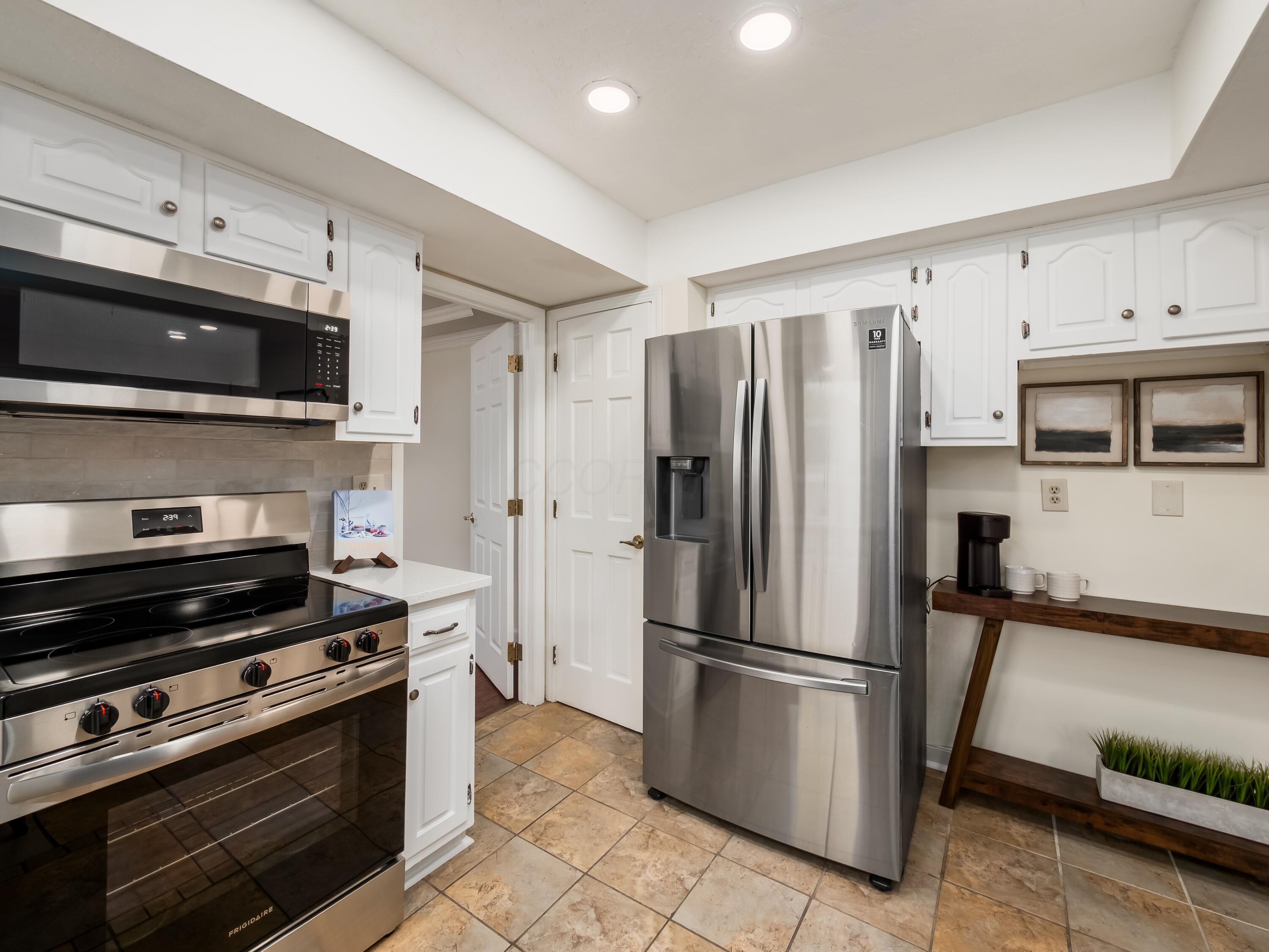 327 Whetstone Drive W