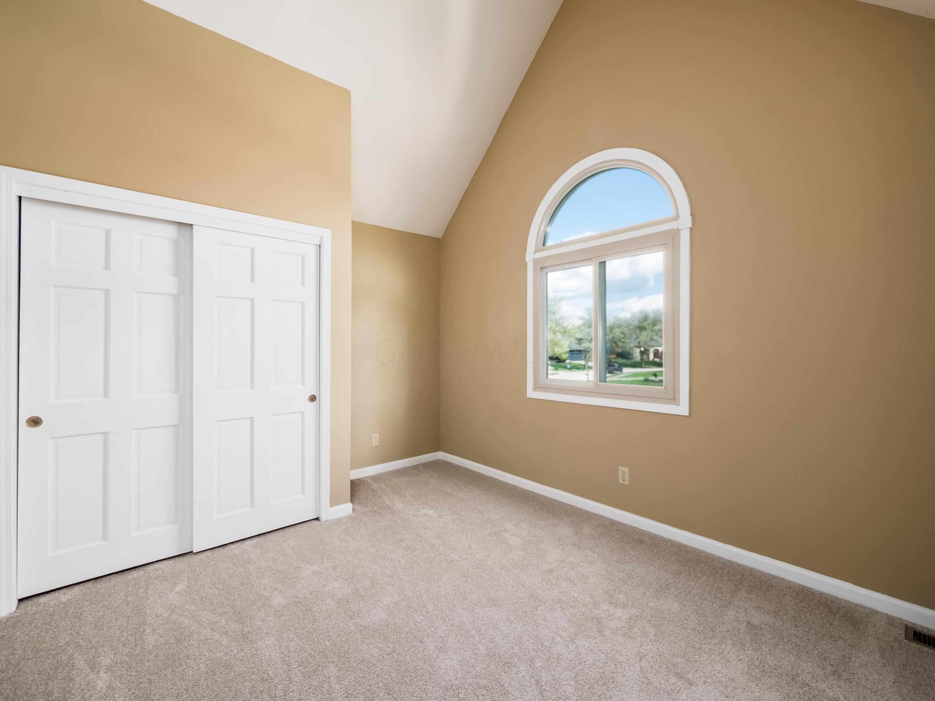 327 Whetstone Drive W