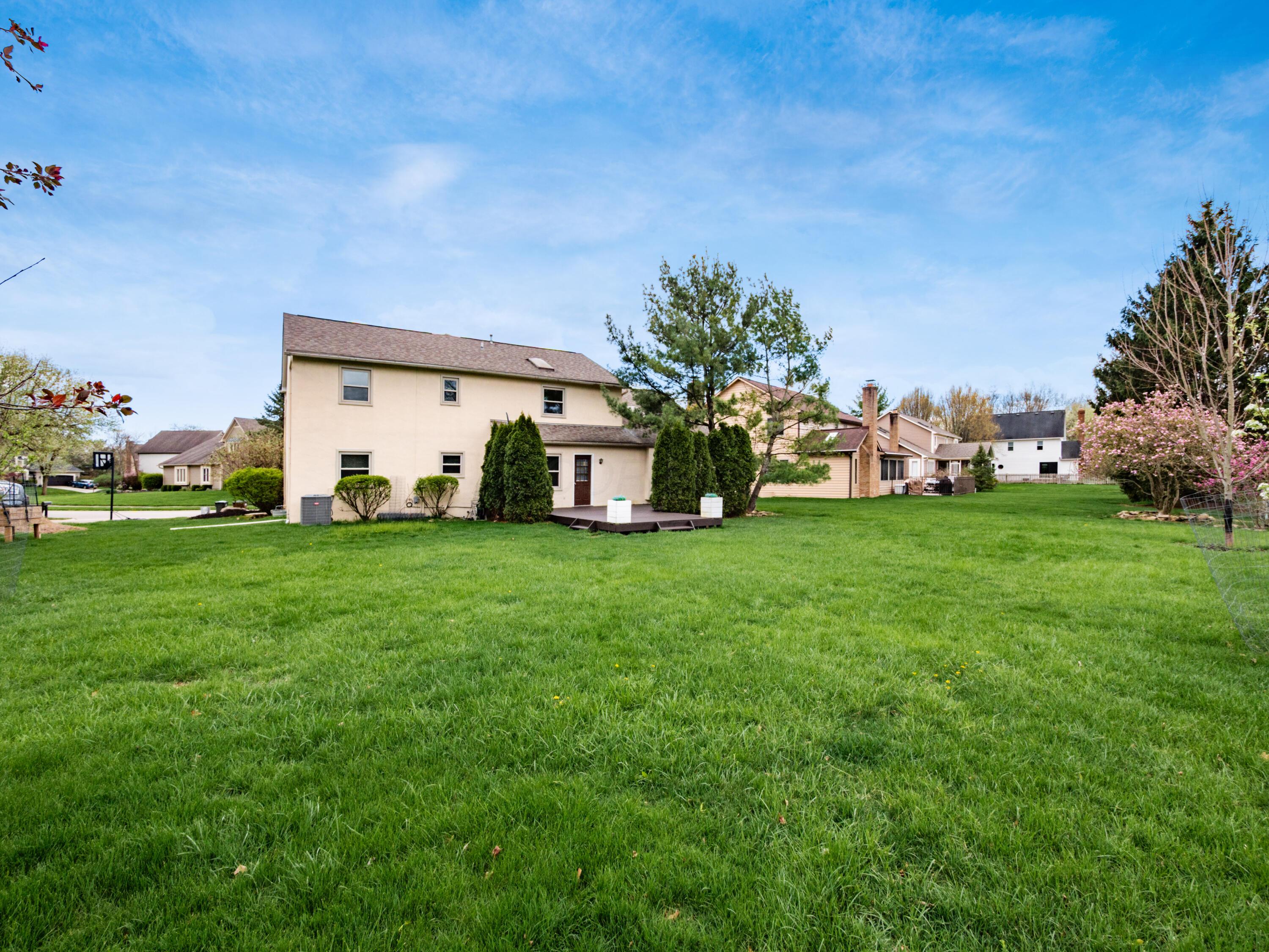 327 Whetstone Drive W