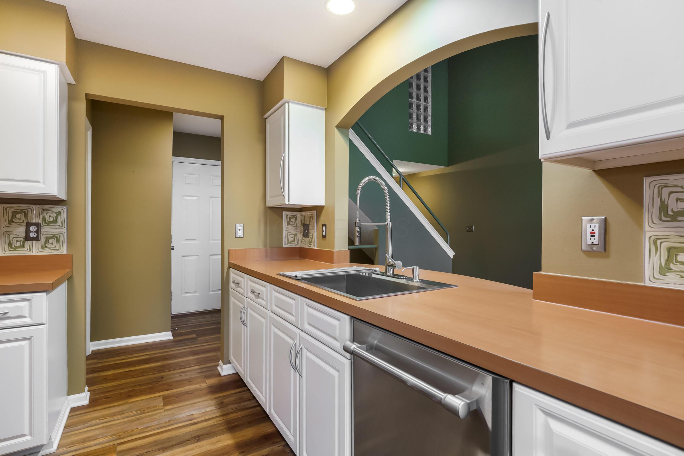 5454 Aubrey Loop, 2