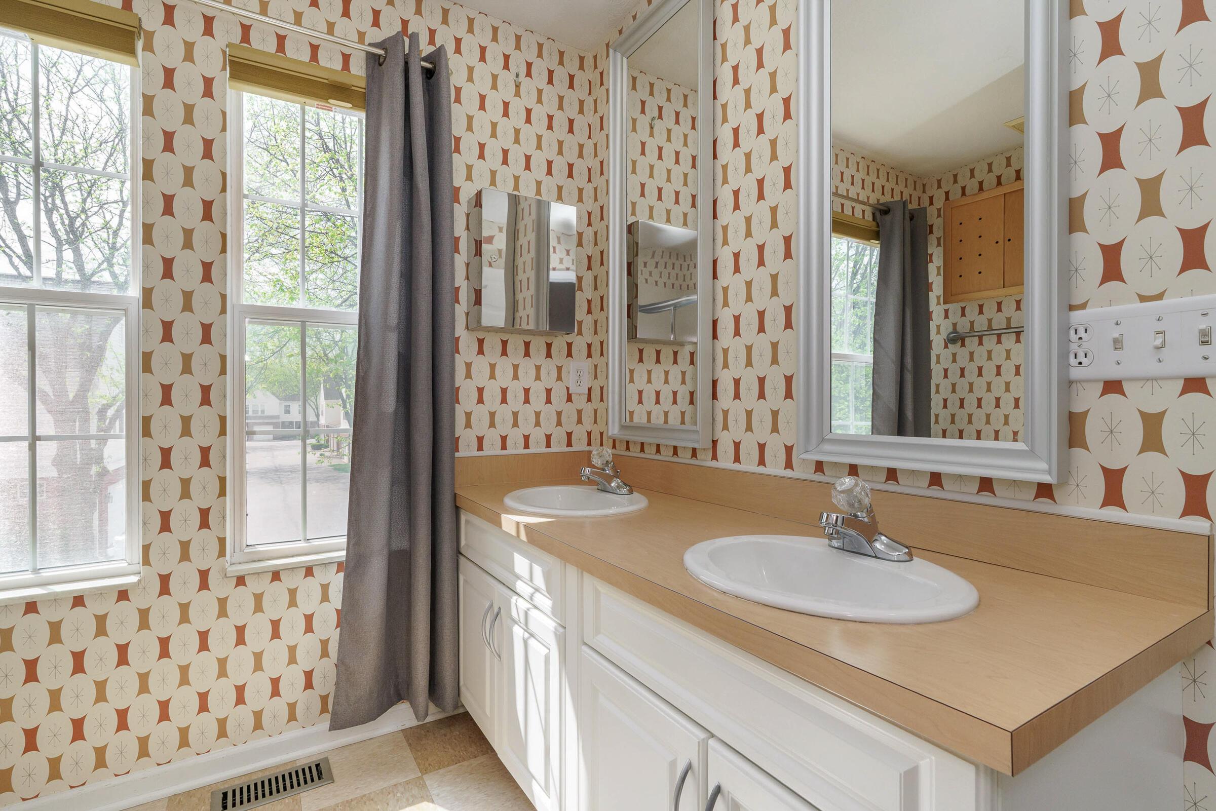 5454 Aubrey Loop, 2