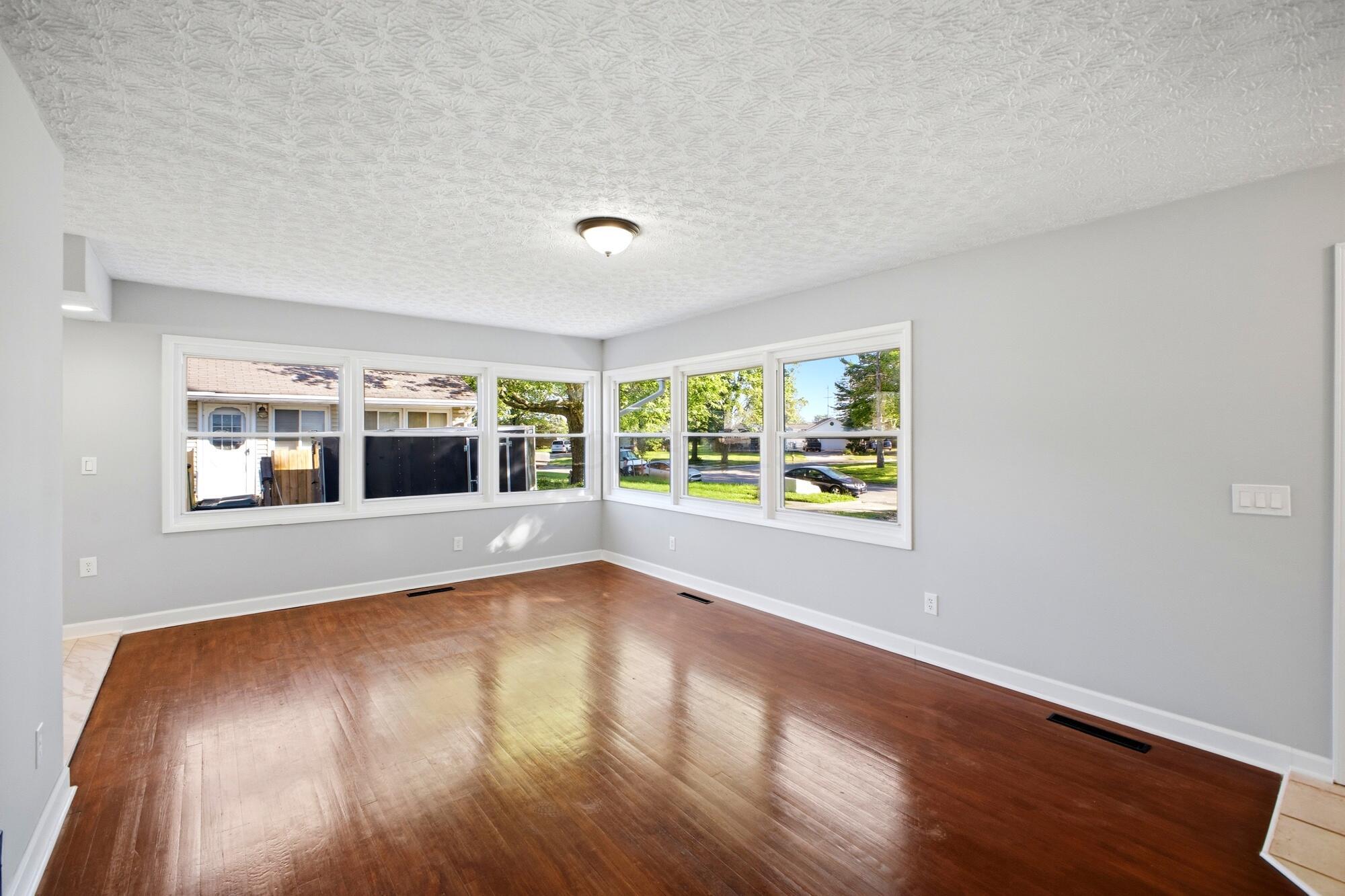 1189 Simpson Drive