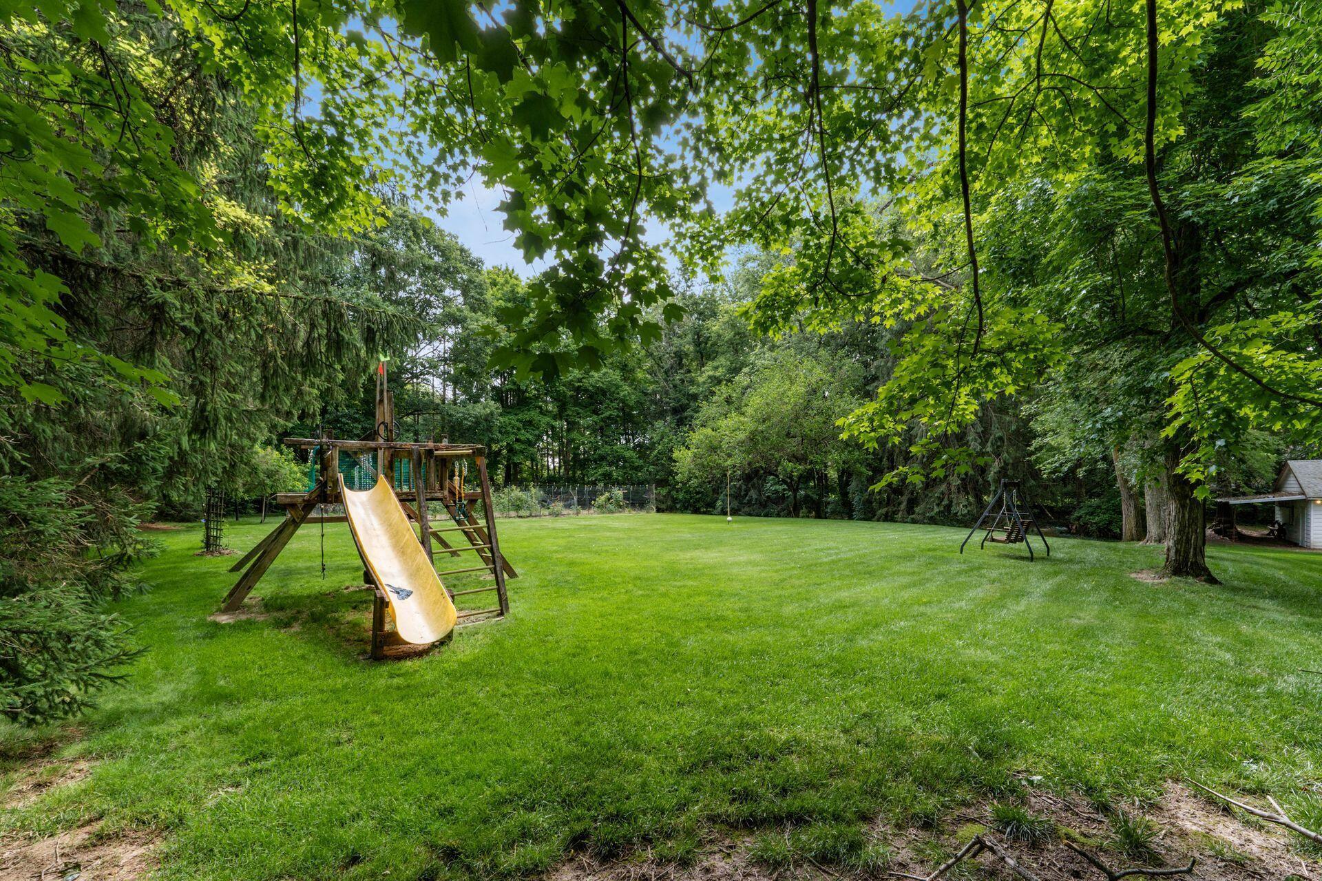 7945 Riverside Drive