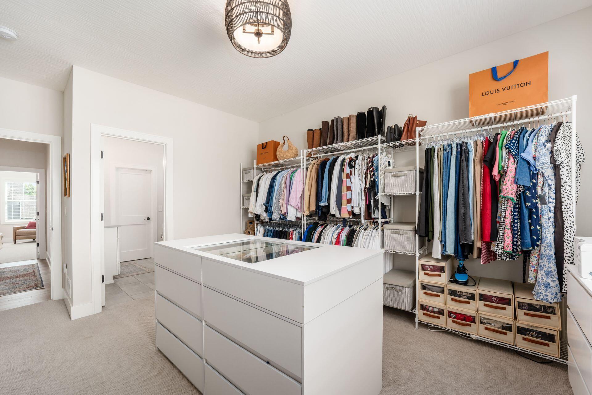11375 Gold Finch Drive