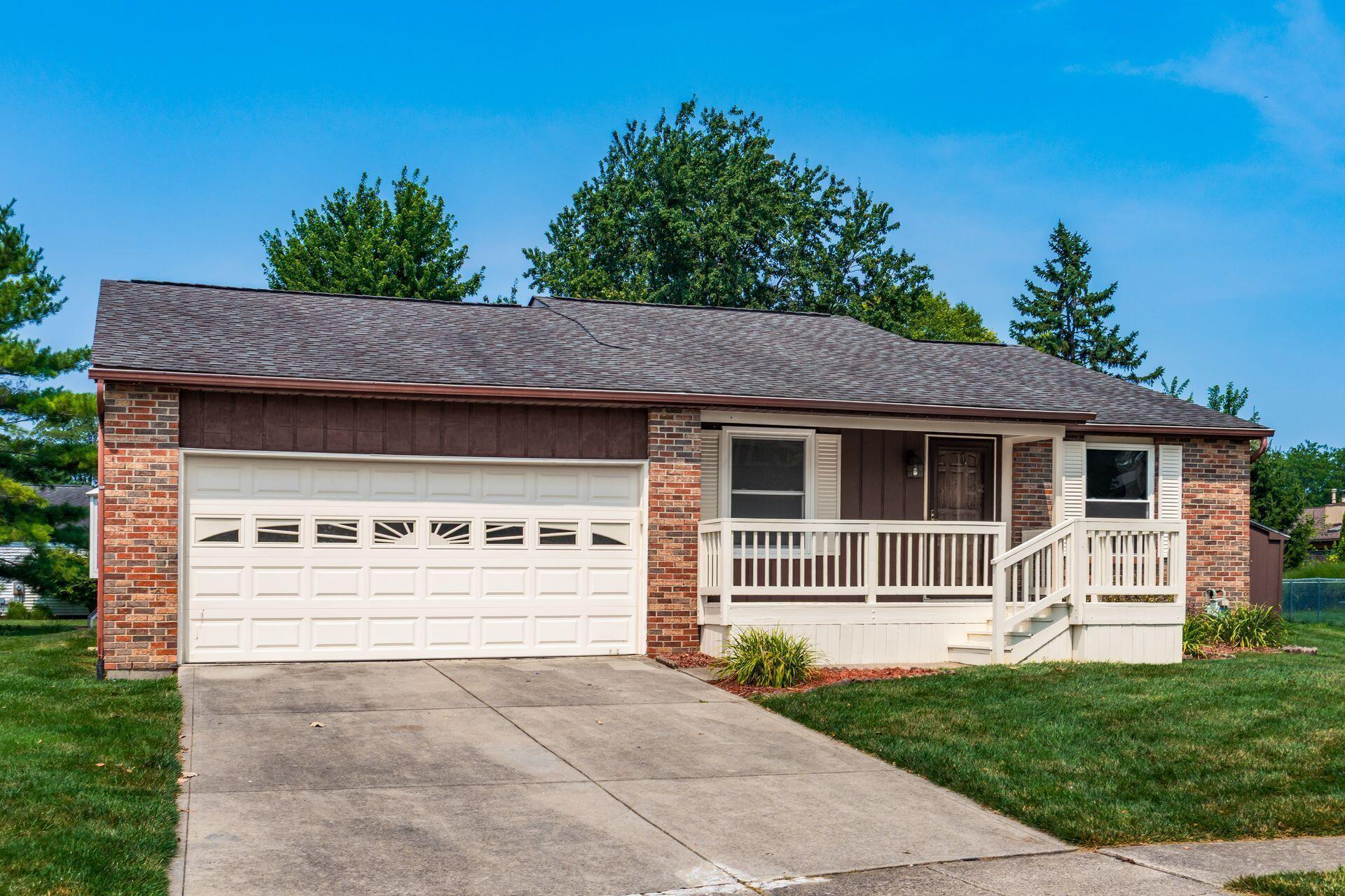 2220 Orinda Court