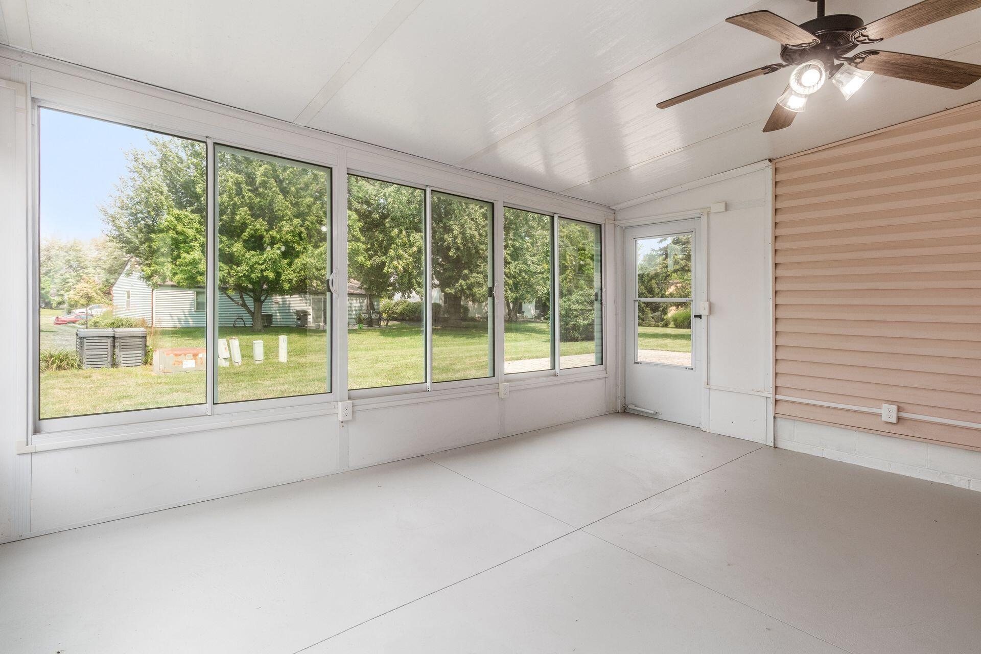 2220 Orinda Court
