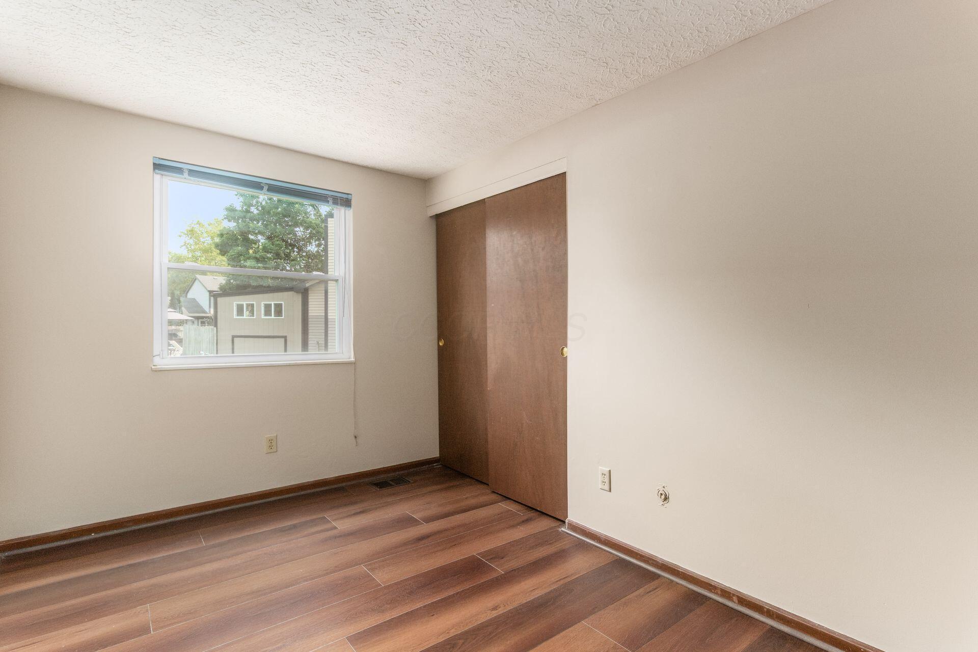 2220 Orinda Court