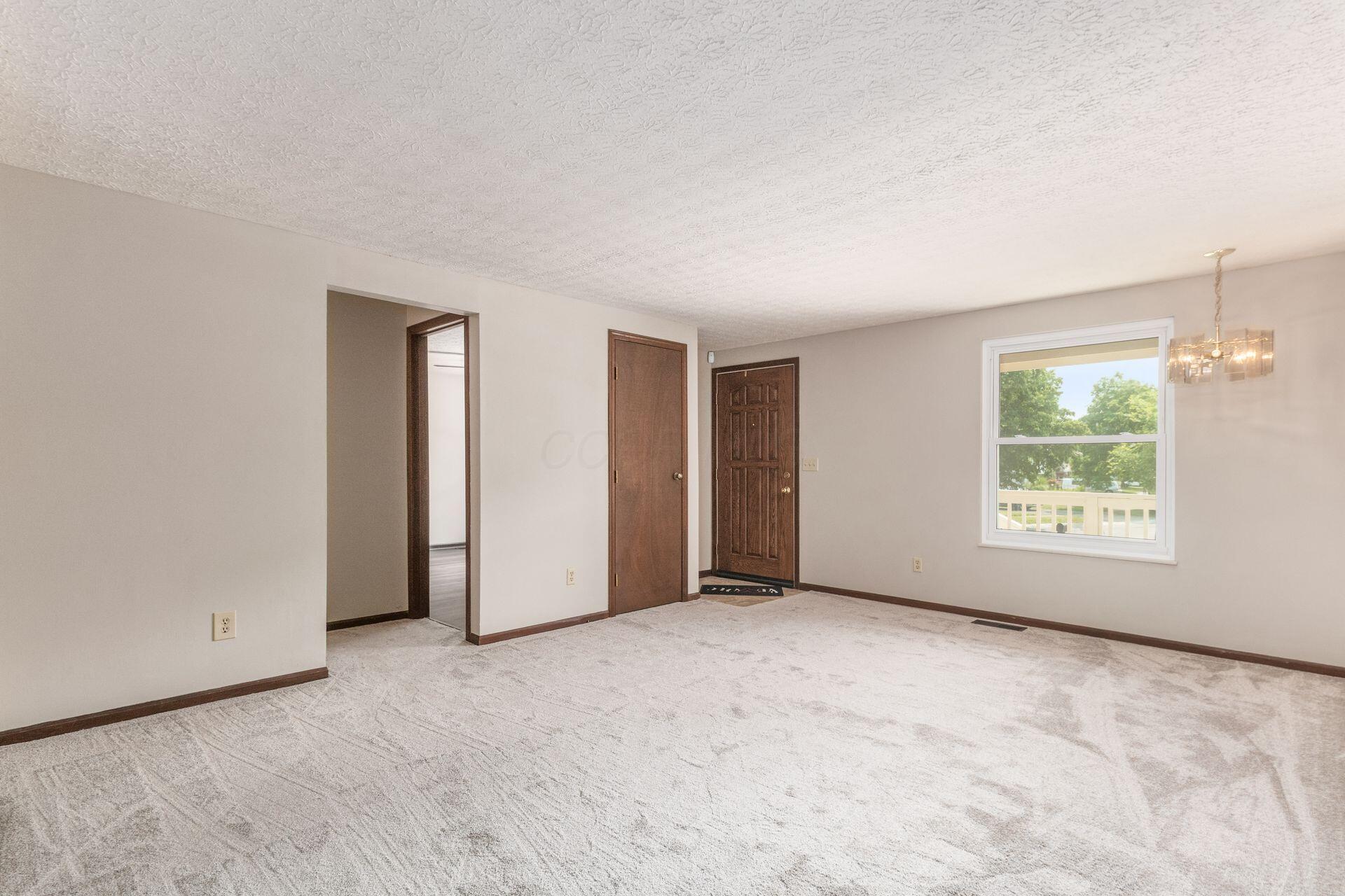 2220 Orinda Court