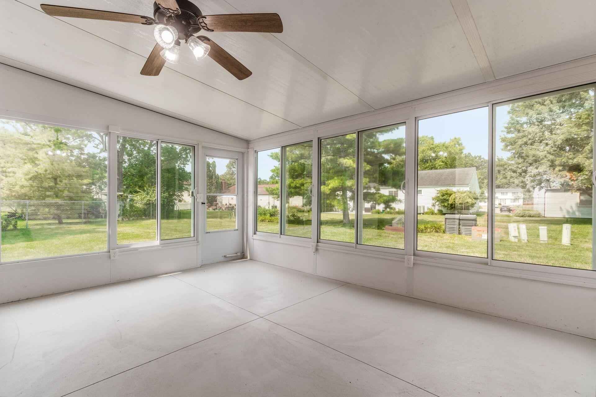 2220 Orinda Court