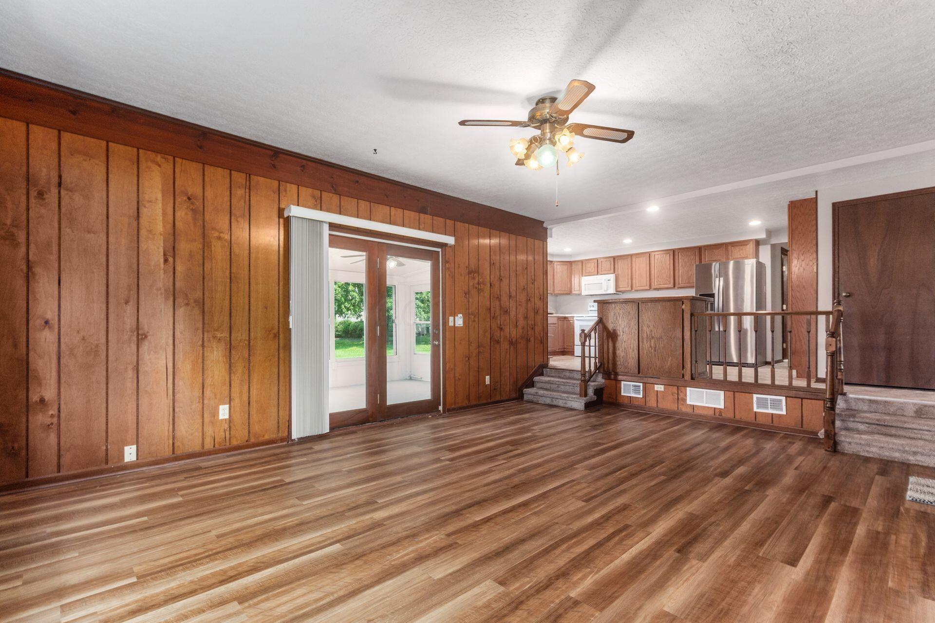 2220 Orinda Court