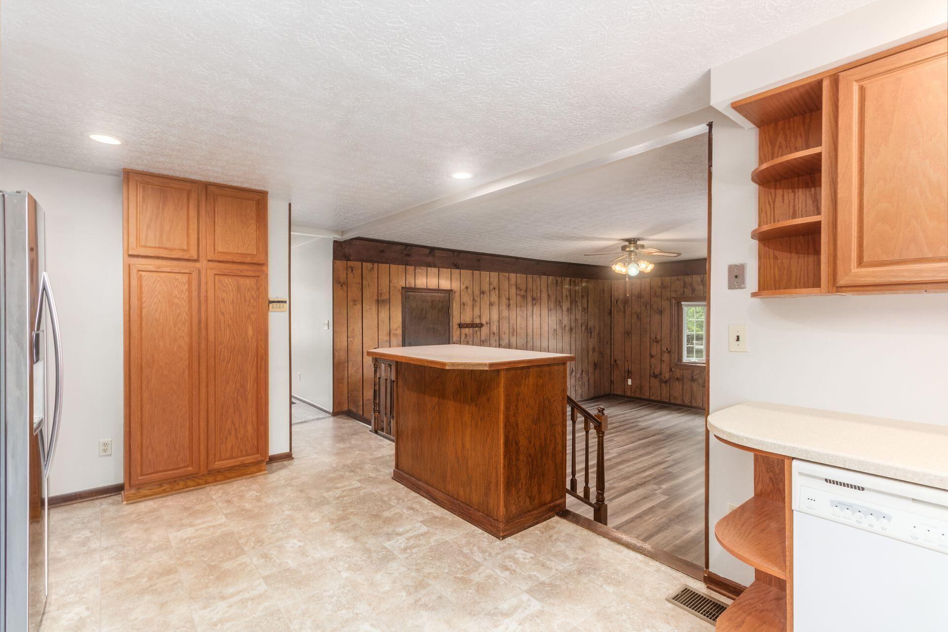2220 Orinda Court