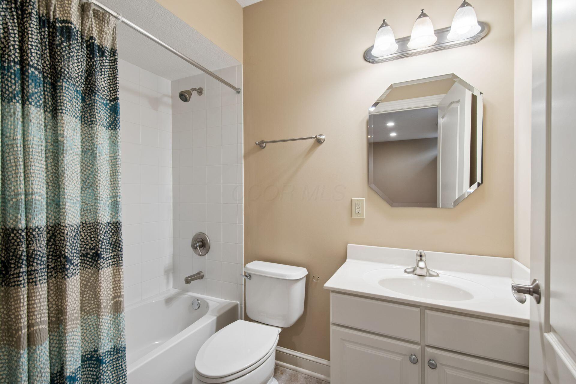 3121 Summertrail Court