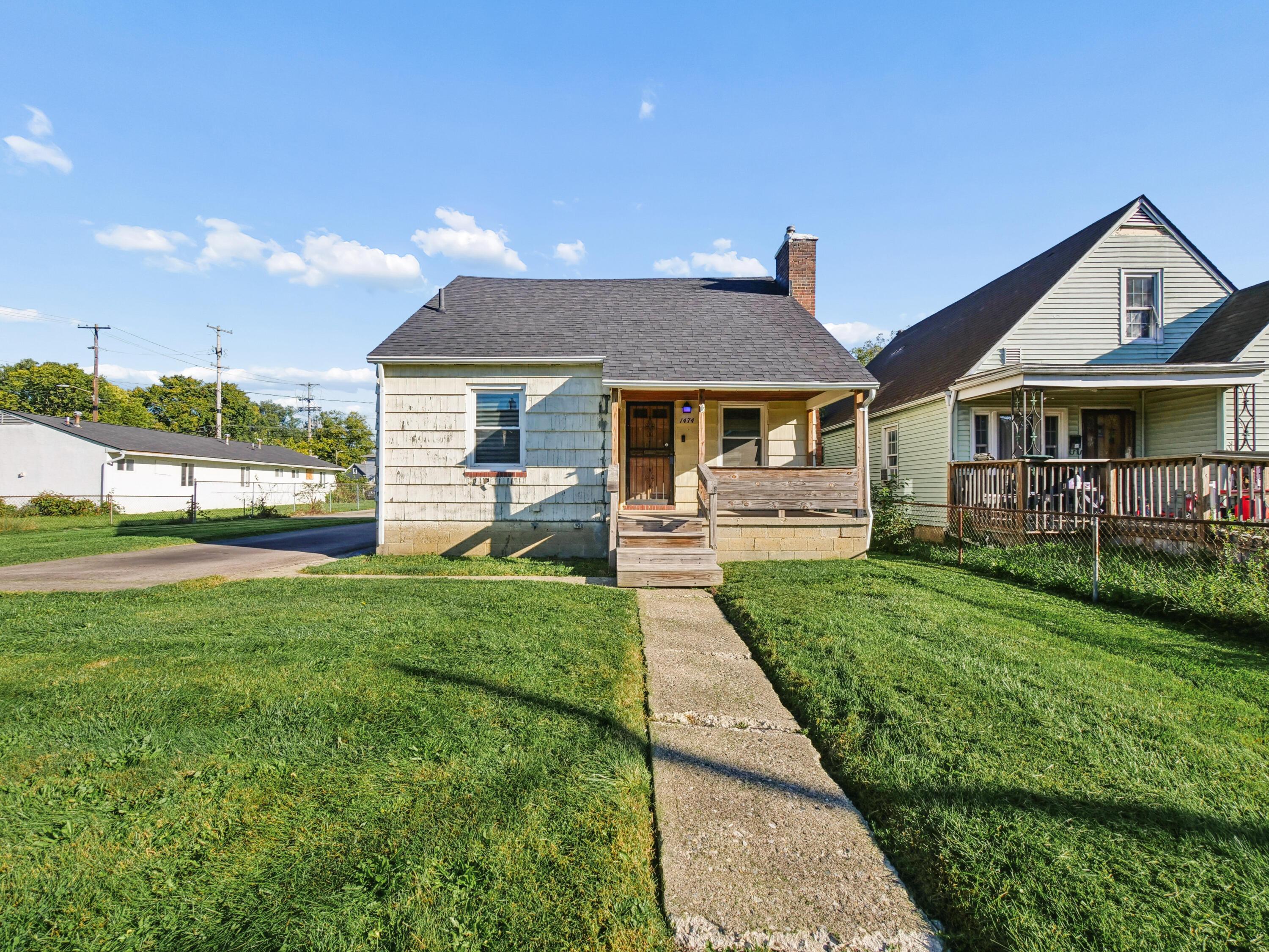 1474 Genessee Avenue