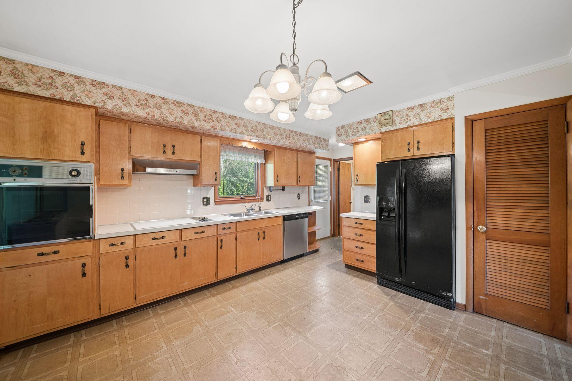 5450 Sandalwood Boulevard