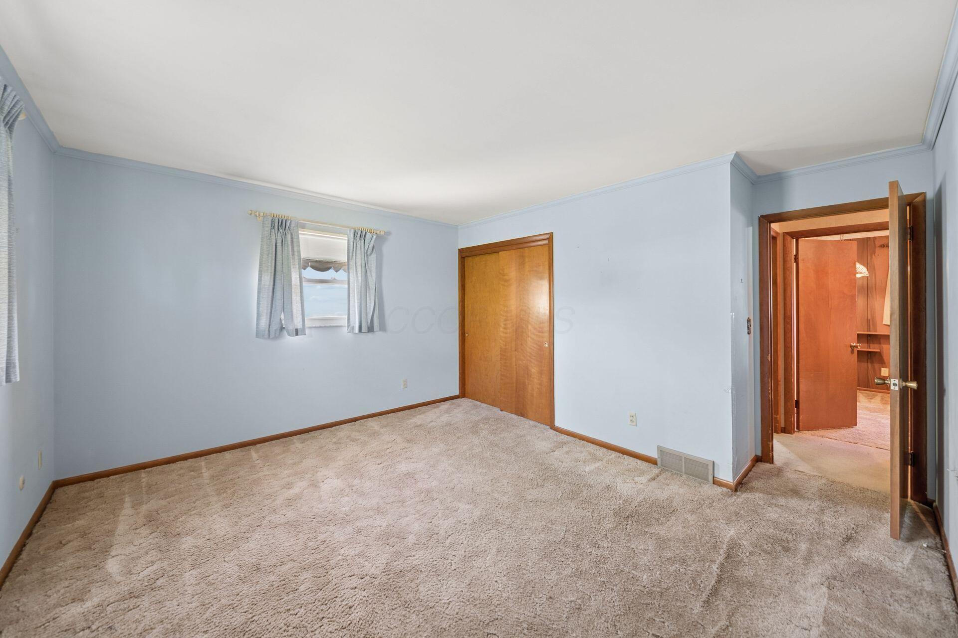 5450 Sandalwood Boulevard