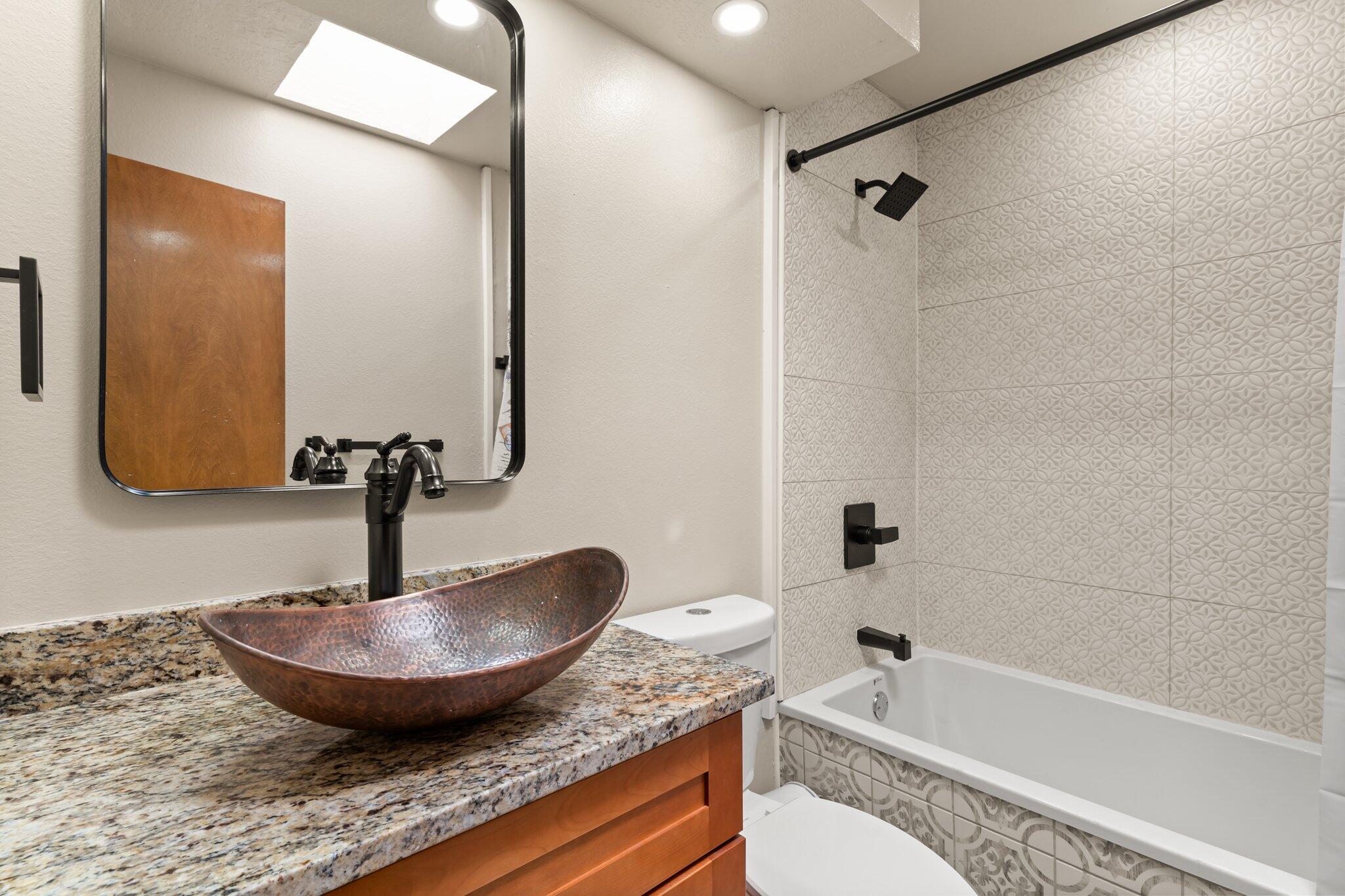 6031 Del Campo Place NE