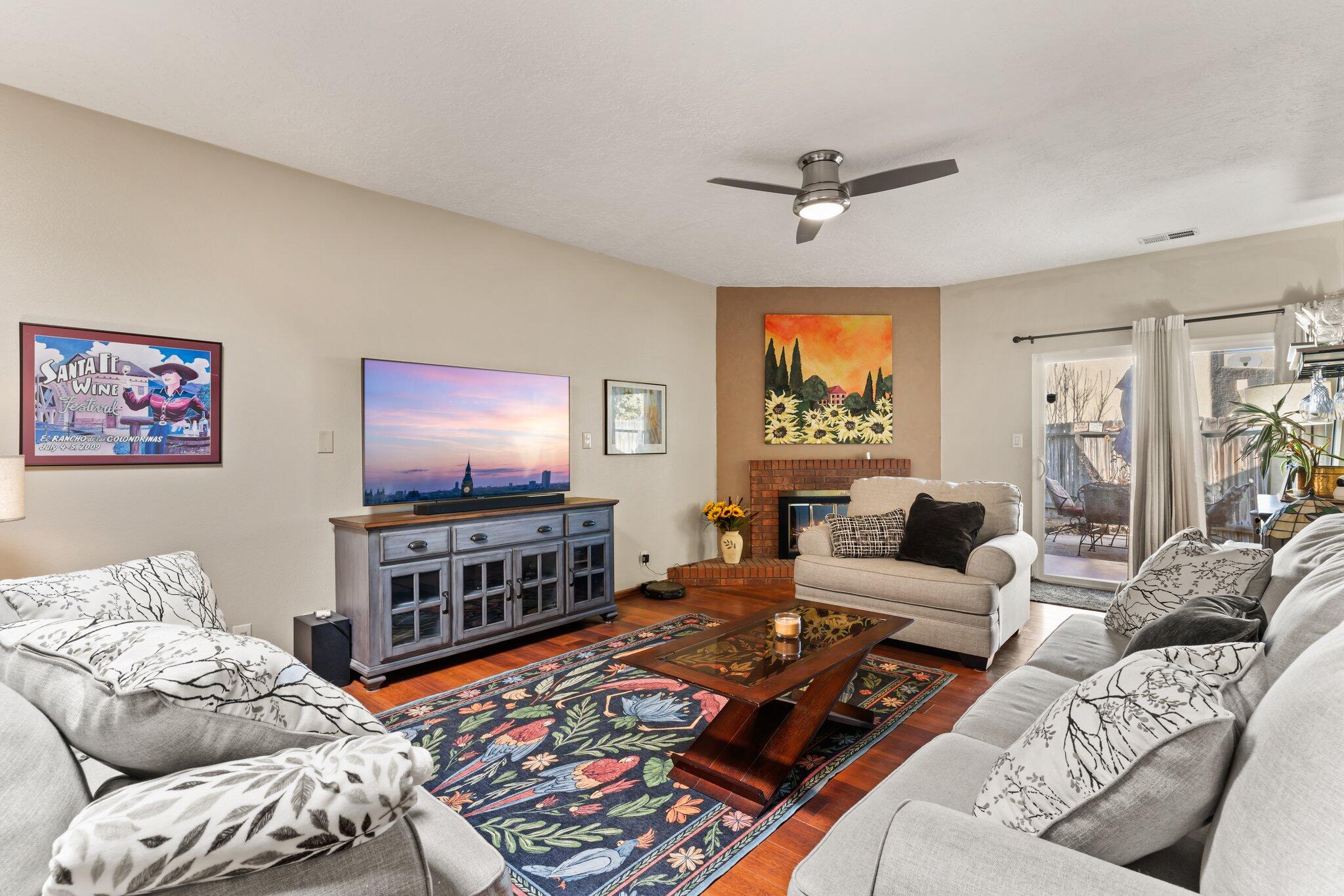 6031 Del Campo Place NE