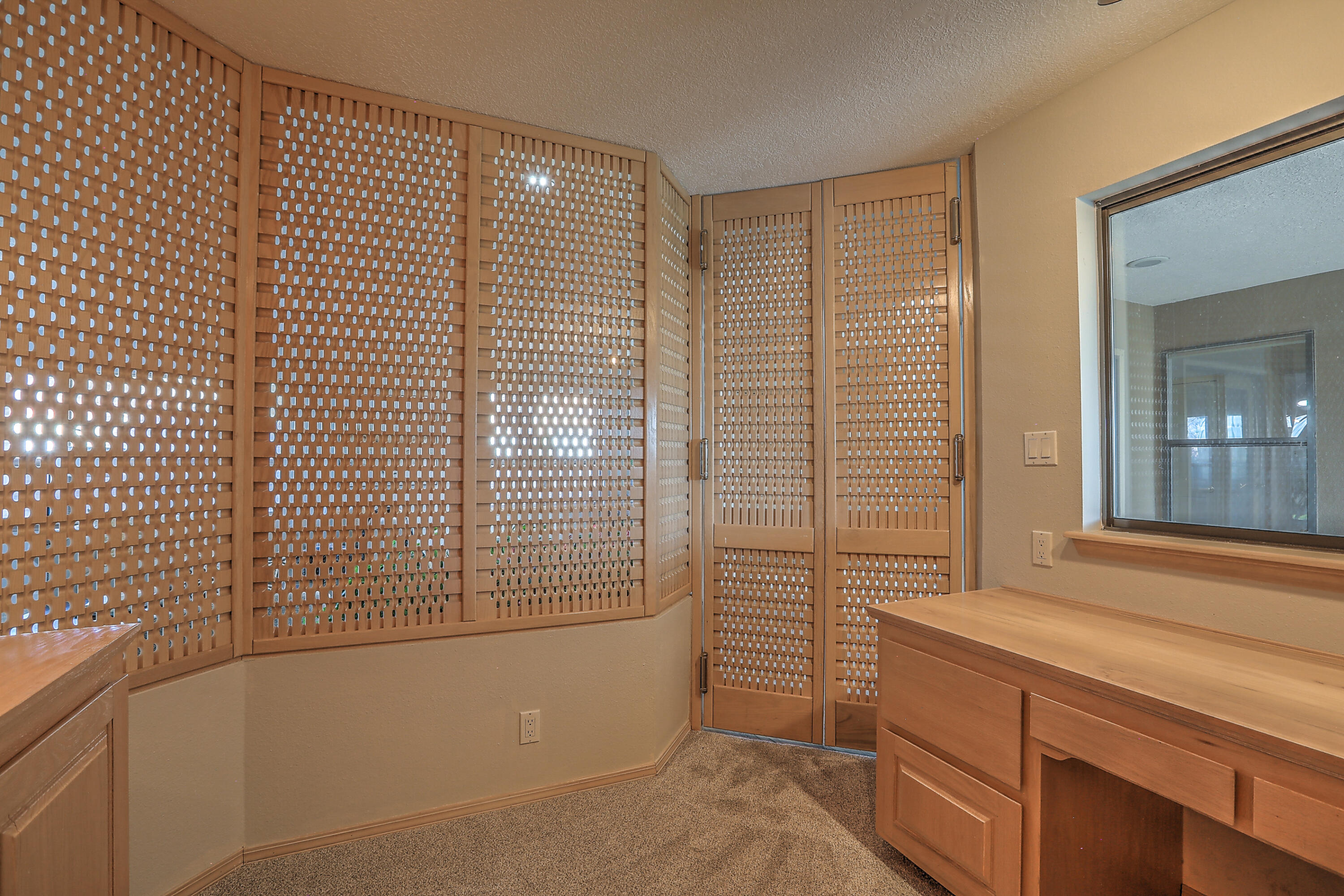 7005 Pala Mesa Court NE