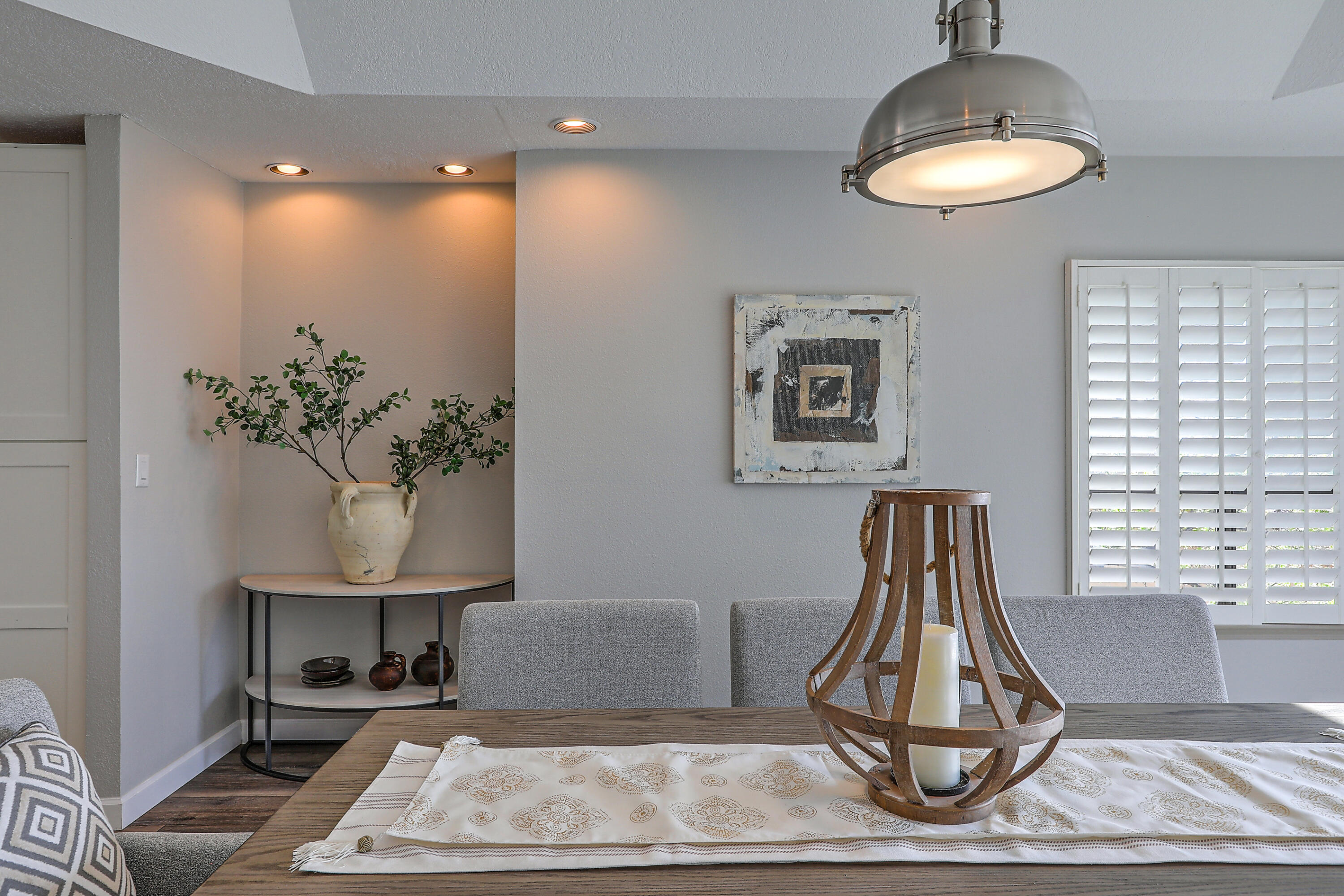 7005 Pala Mesa Court NE