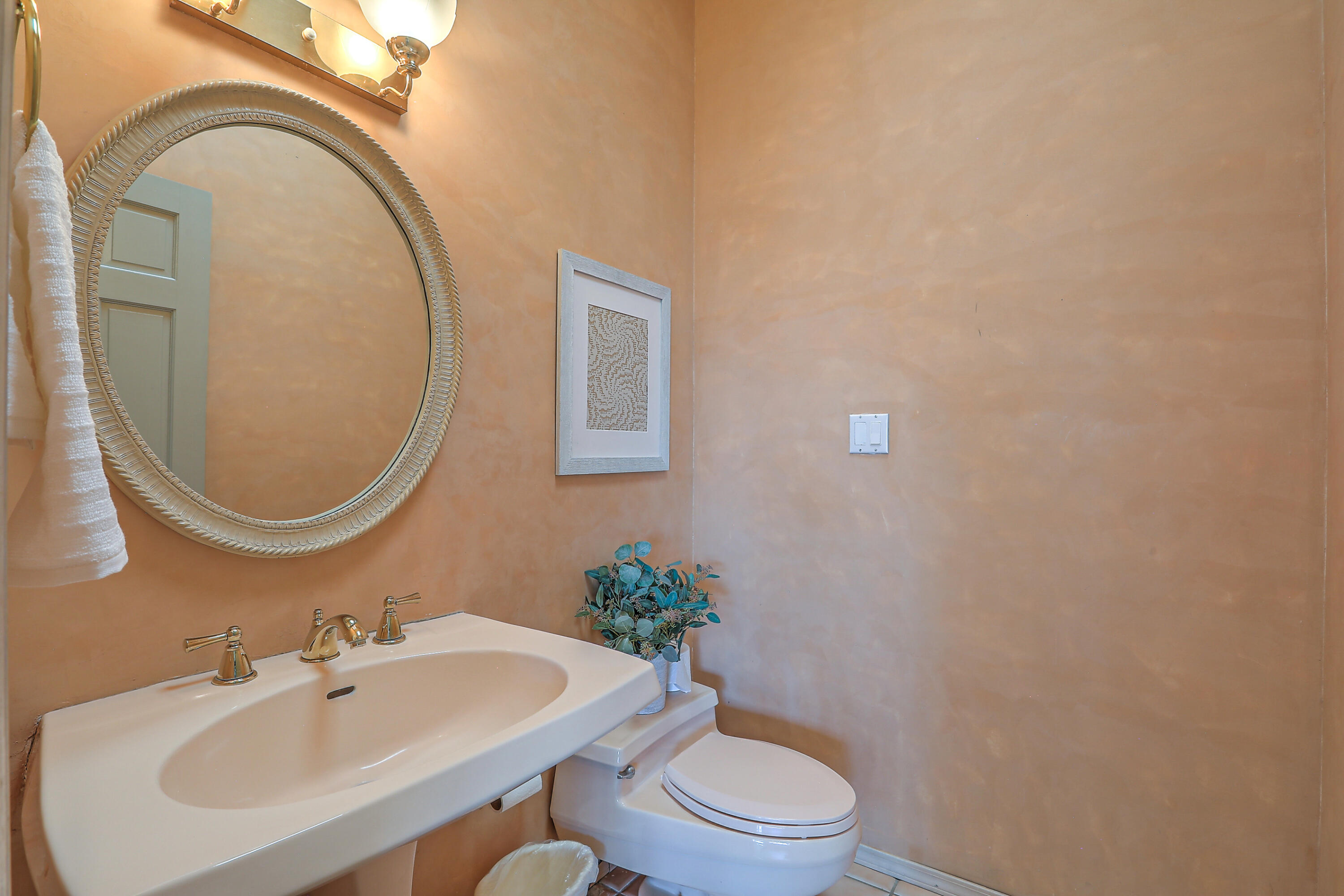 7005 Pala Mesa Court NE