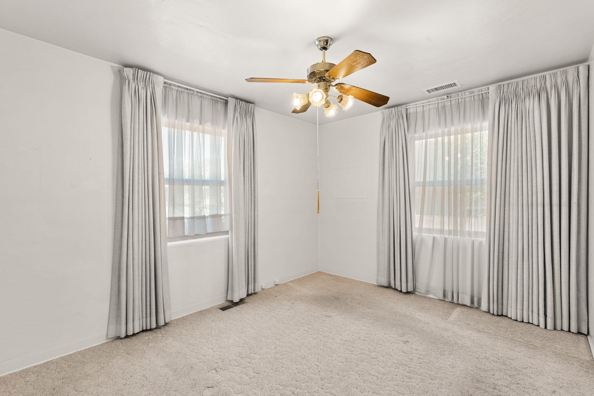 1339 Richmond Drive NE