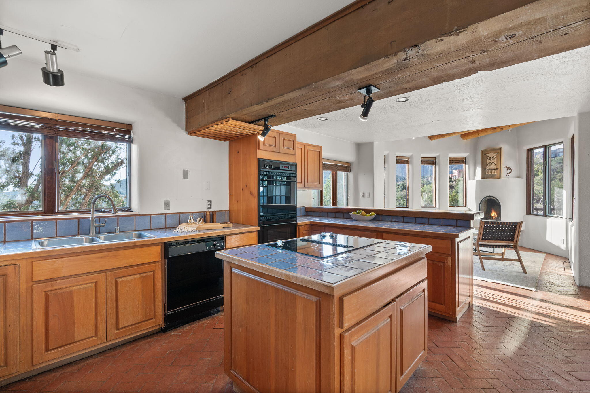 21 Tierra Monte Street NE