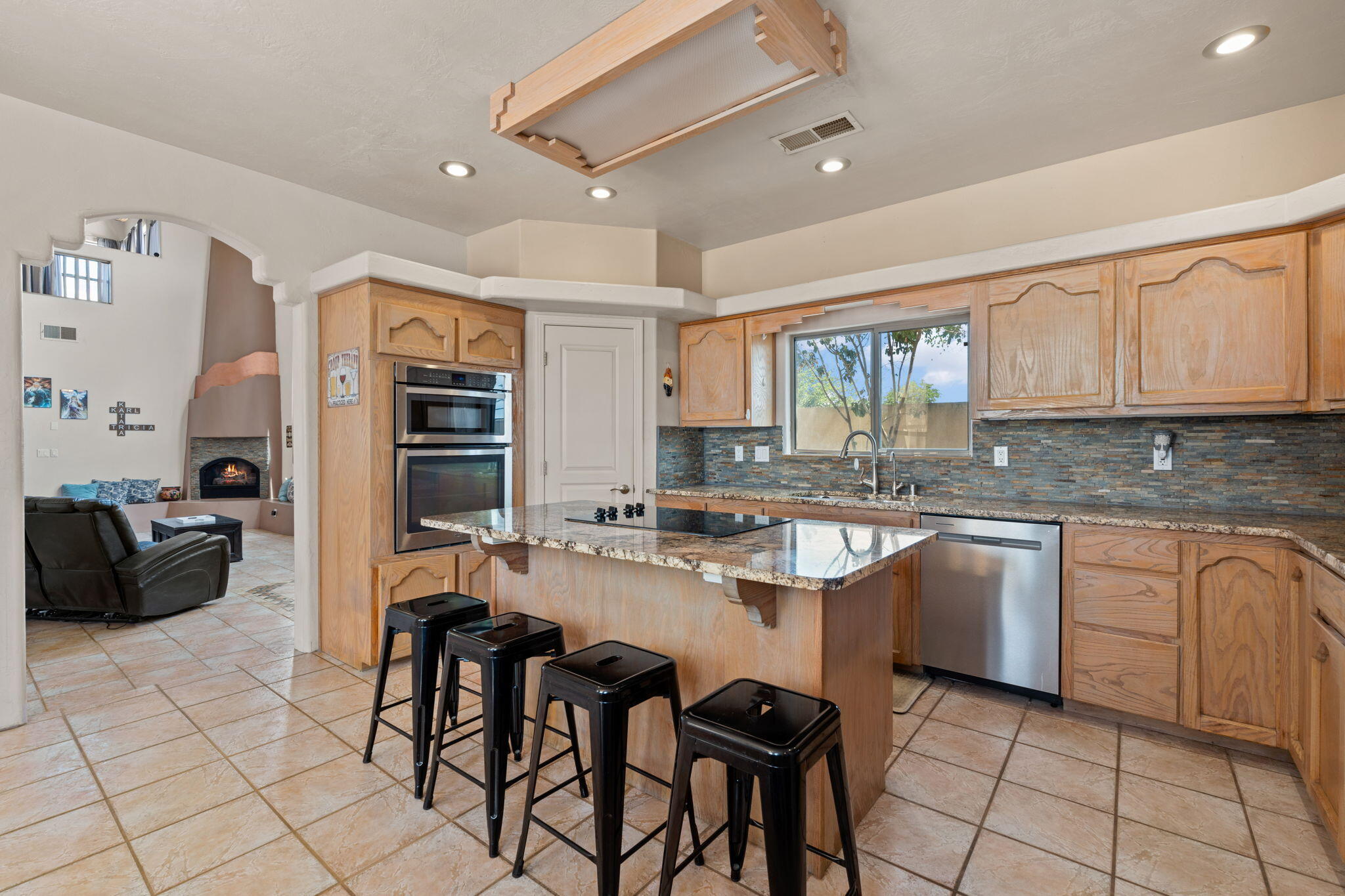 6012 Cardigan Court NW